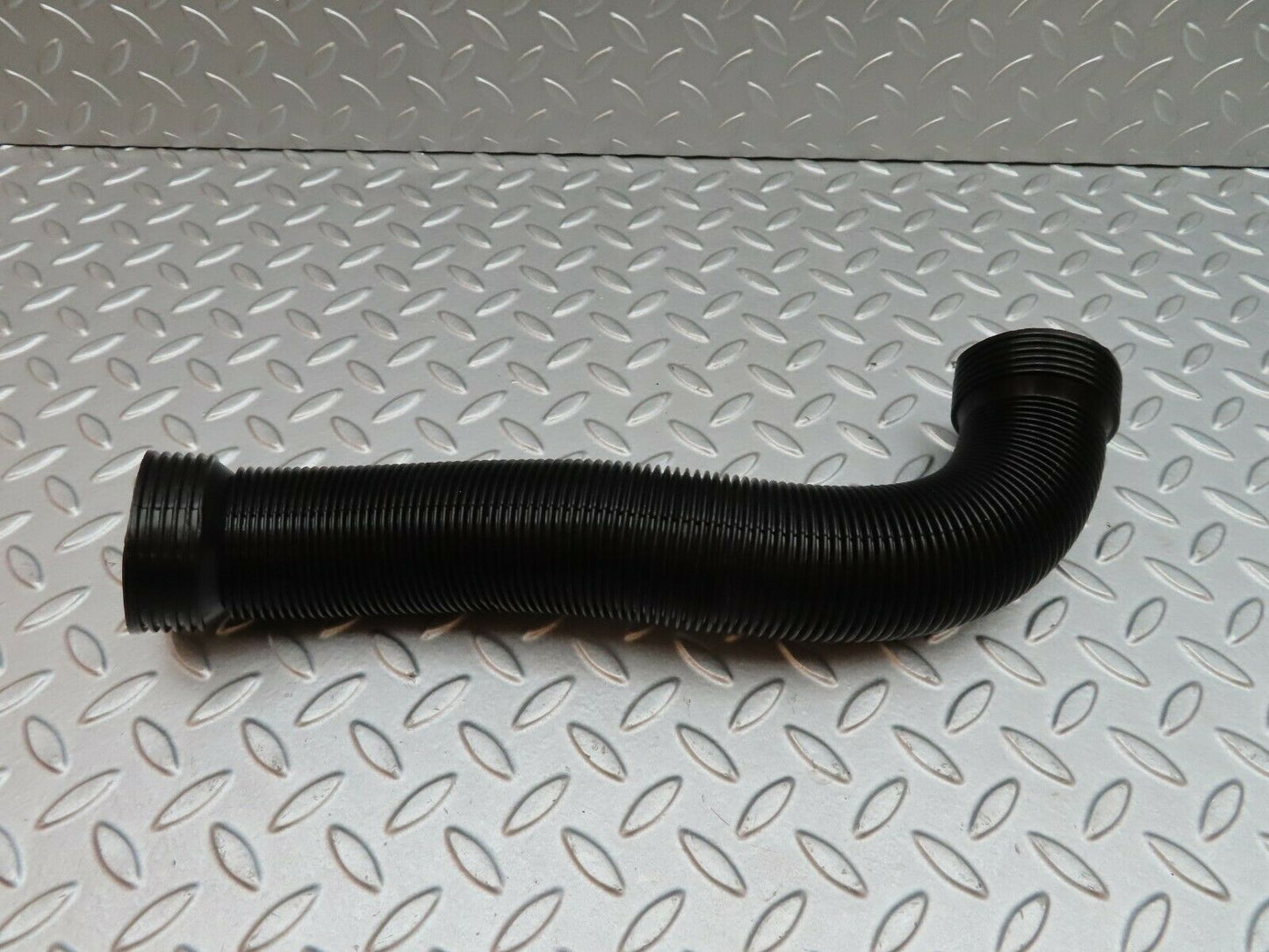 4985 Mercedes-Benz R107 350SL Ventilation Pipe