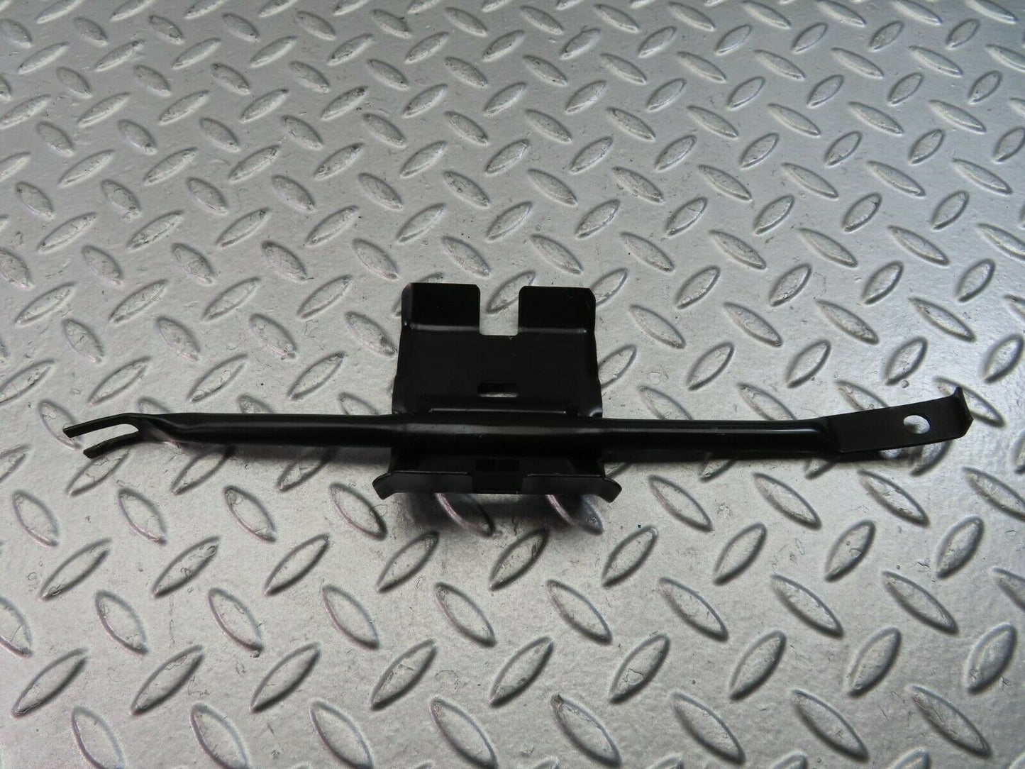 9430 Mercedes-Benz C124 300CE Coupe Dashboard Bracket