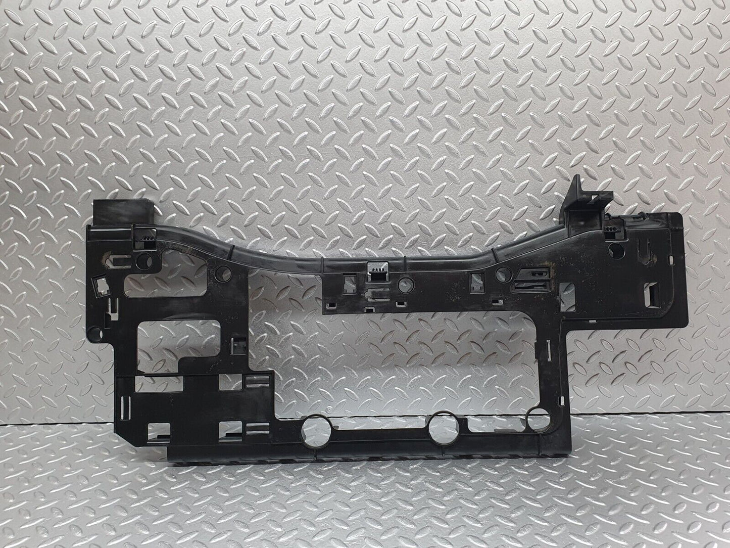 41754 Mercedes-Benz W202 C200 Rear Deck Bracket 2025457740