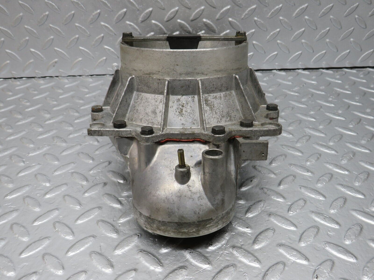 40054 Mercedes-Benz R107 350SL Air Flow Mass Meter Sensor Bosch 0438120062 1171410590