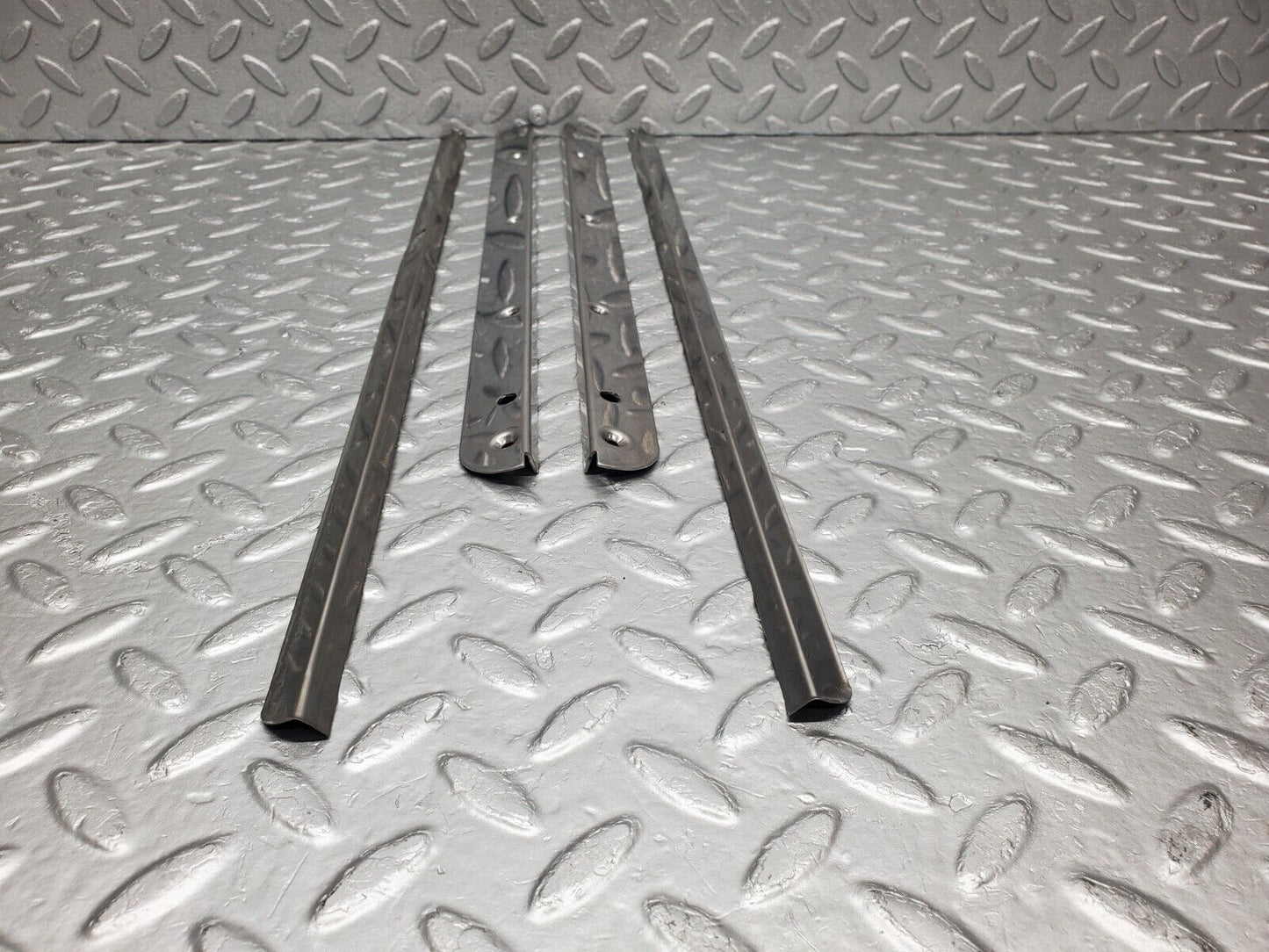 46455 Mercedes-Benz C123 280CE Coupe Sunroof Chrome Trim Set