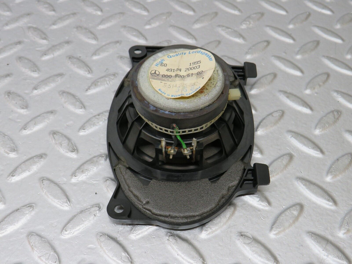 36137 Mercedes-Benz W126 420SE Front Speaker 0008205102