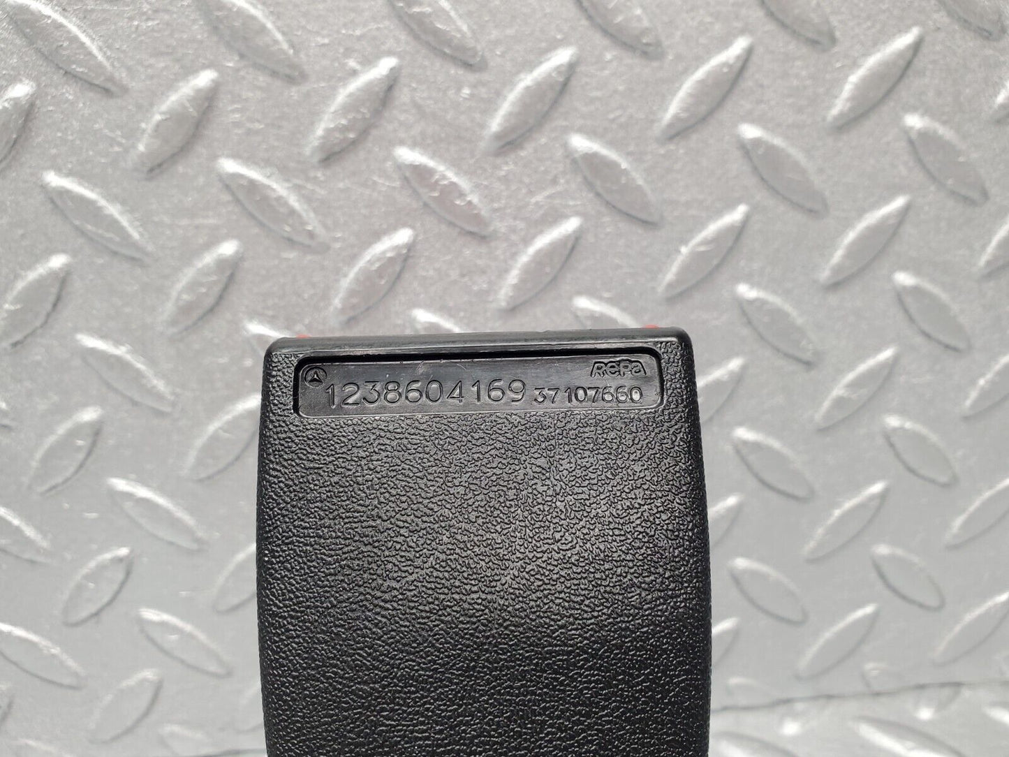 46386 Mercedes-Benz C123 280CE Coupe Front Right Seat Belt With Buckle 1238604169