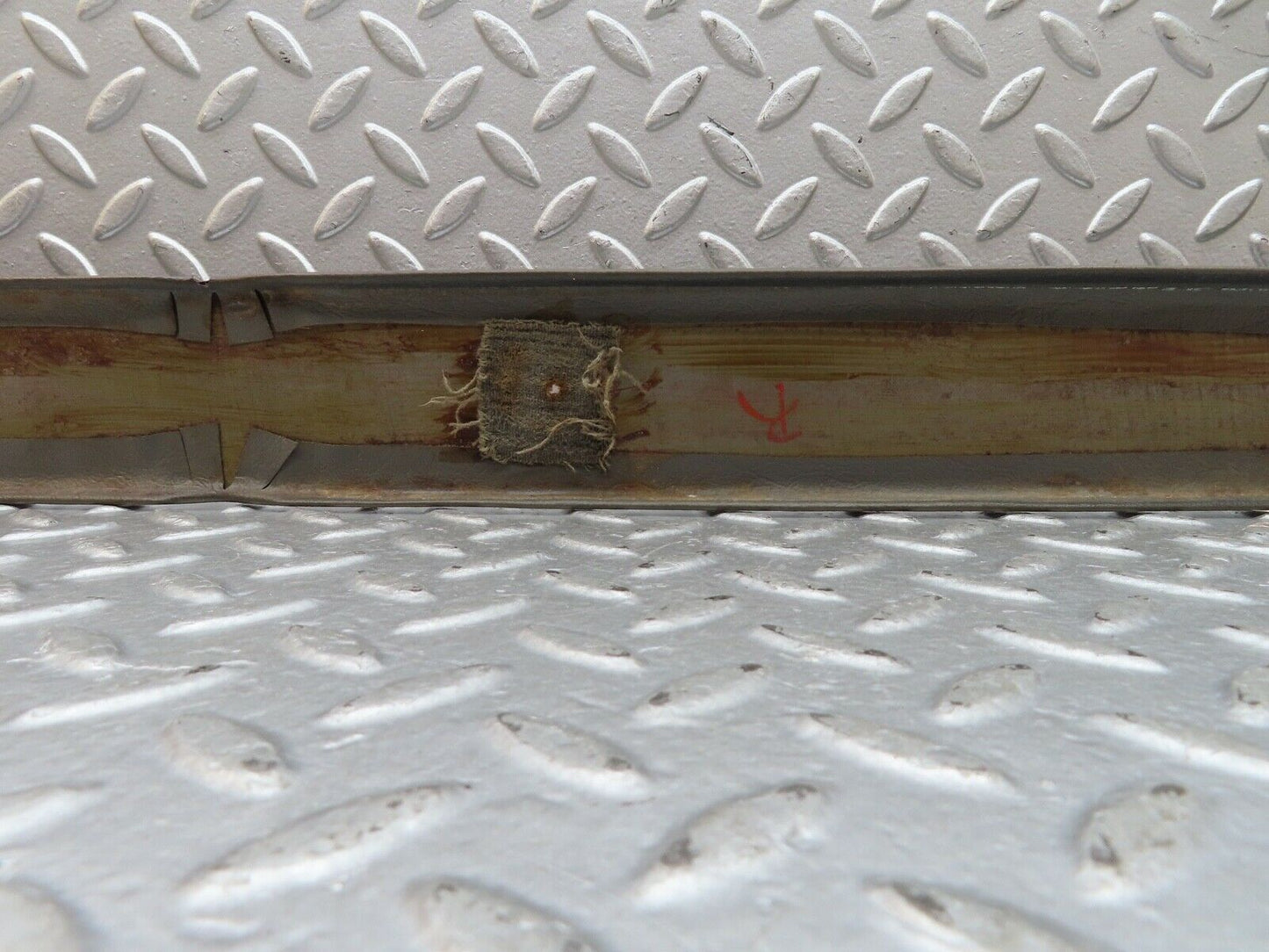 18897 Mercedes-Benz W121 190b Ponton B Pillar Cover Left Side Brown