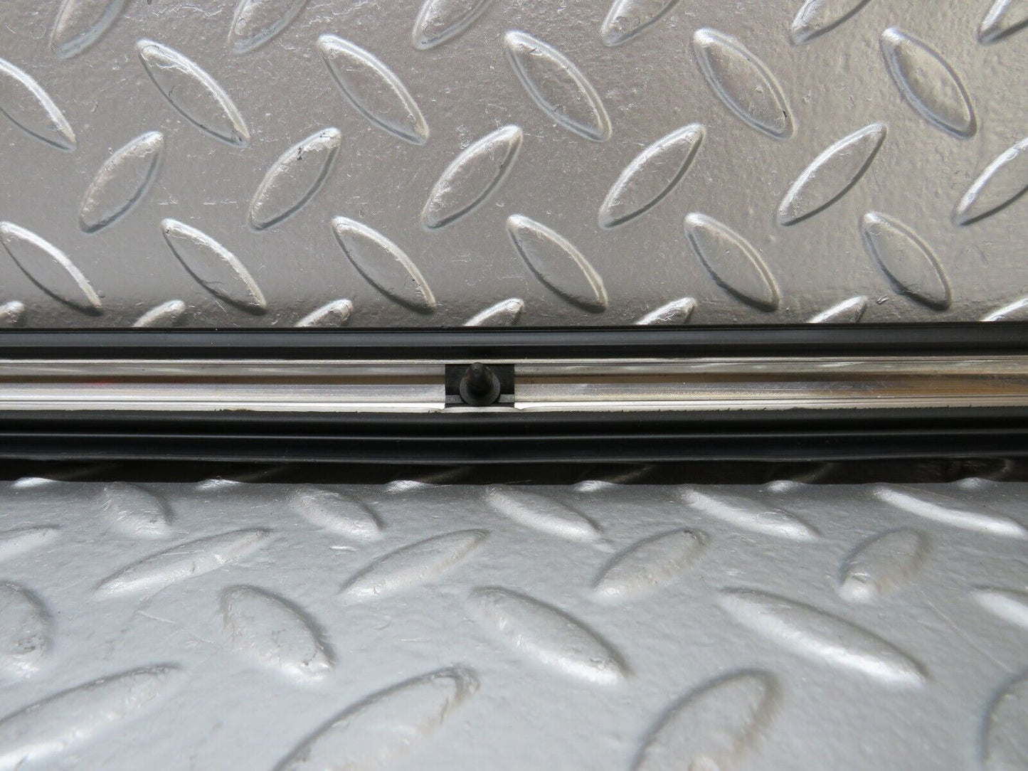 25600 Mercedes-Benz W123 200 Front Right Door Lower Moulding Trim