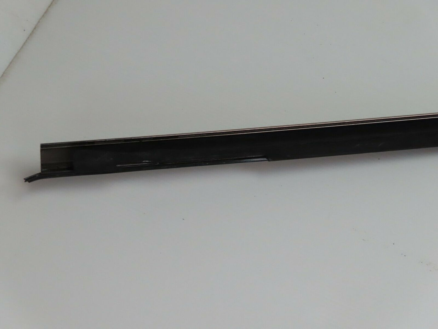 5505 Mercedes-Benz W124 230E Roof Chrome Trim Right Side 1246900497