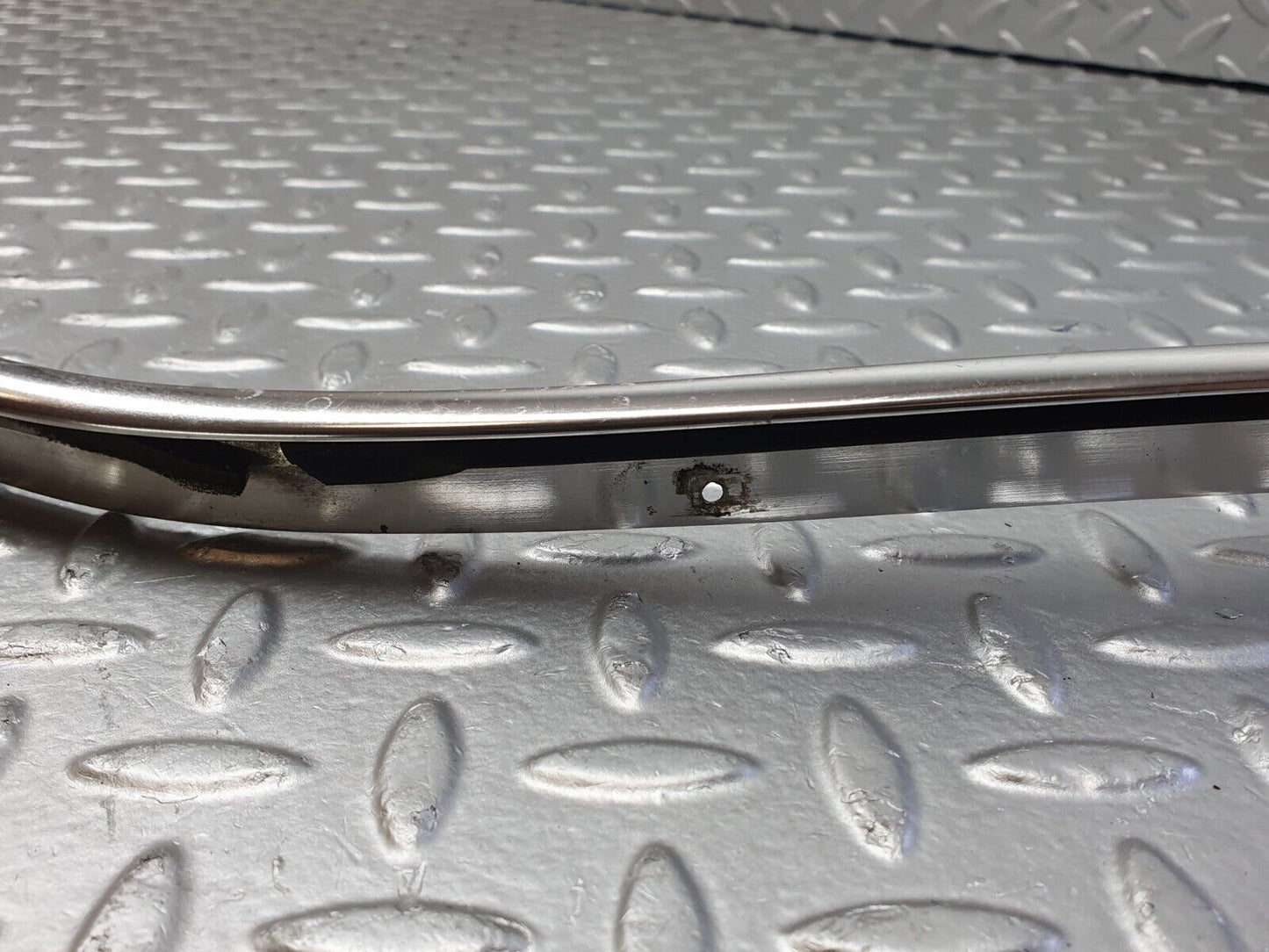 41261 Mercedes-Benz W126 300SE Roof Chrome Trim Right Side