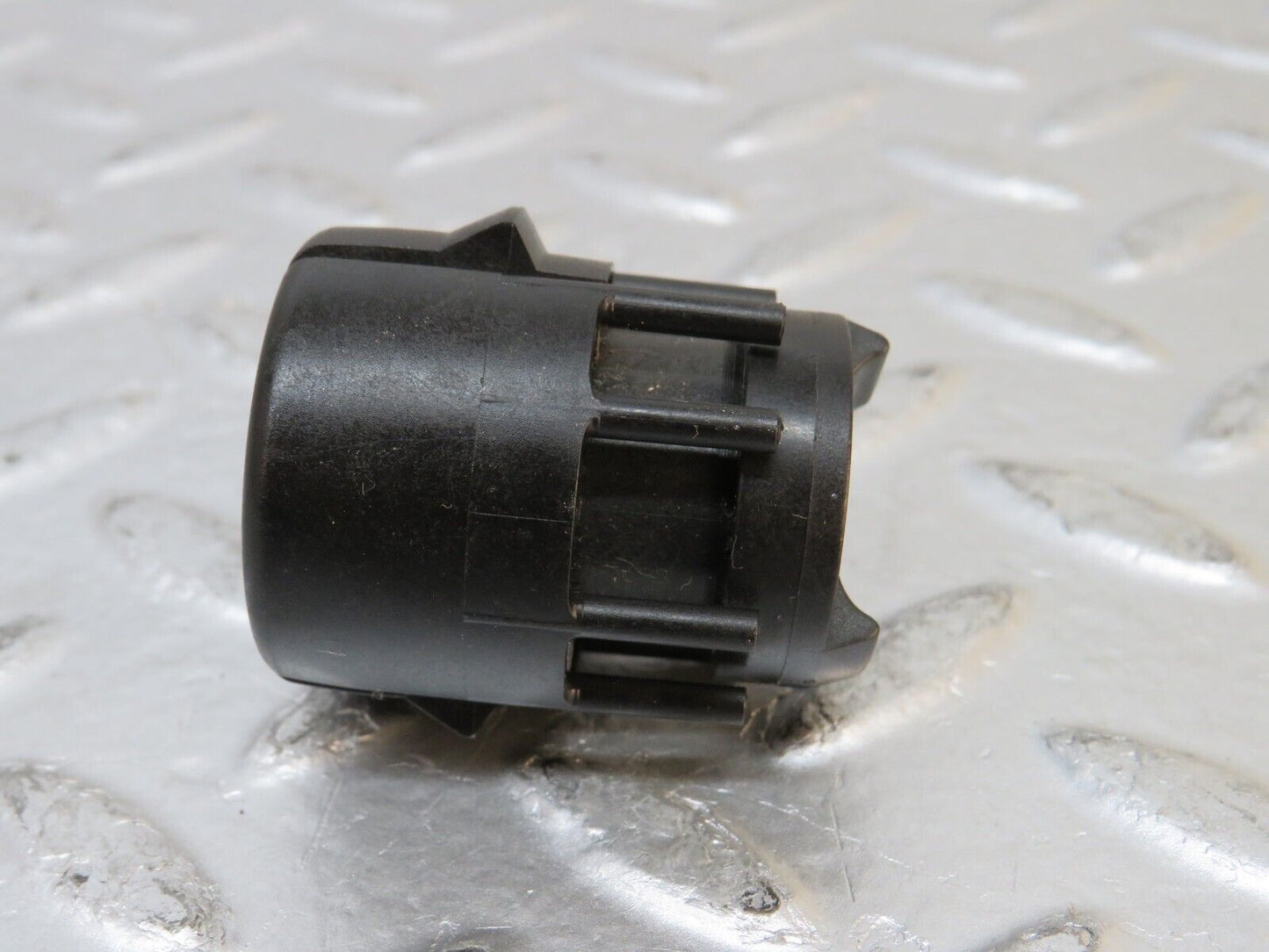 29841 Mercedes-Benz W123 230E Kick Down Switch 0015457814