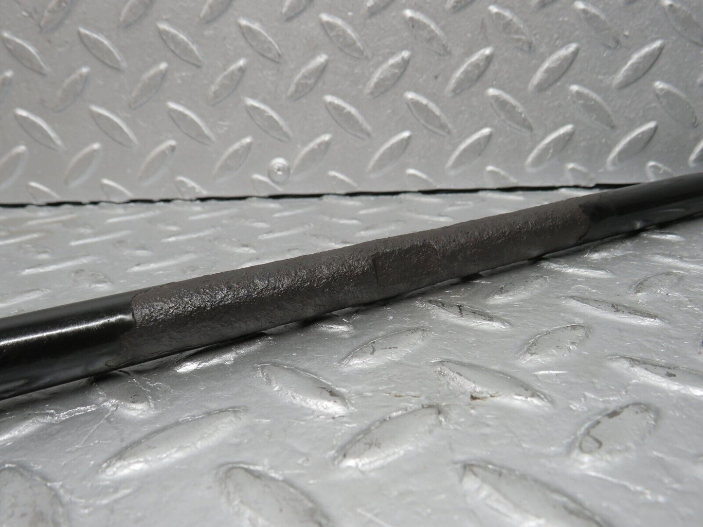 38173 Mercedes-Benz A124 320E Cabriolet Anti Roll Bar Rear Axle 1243260116