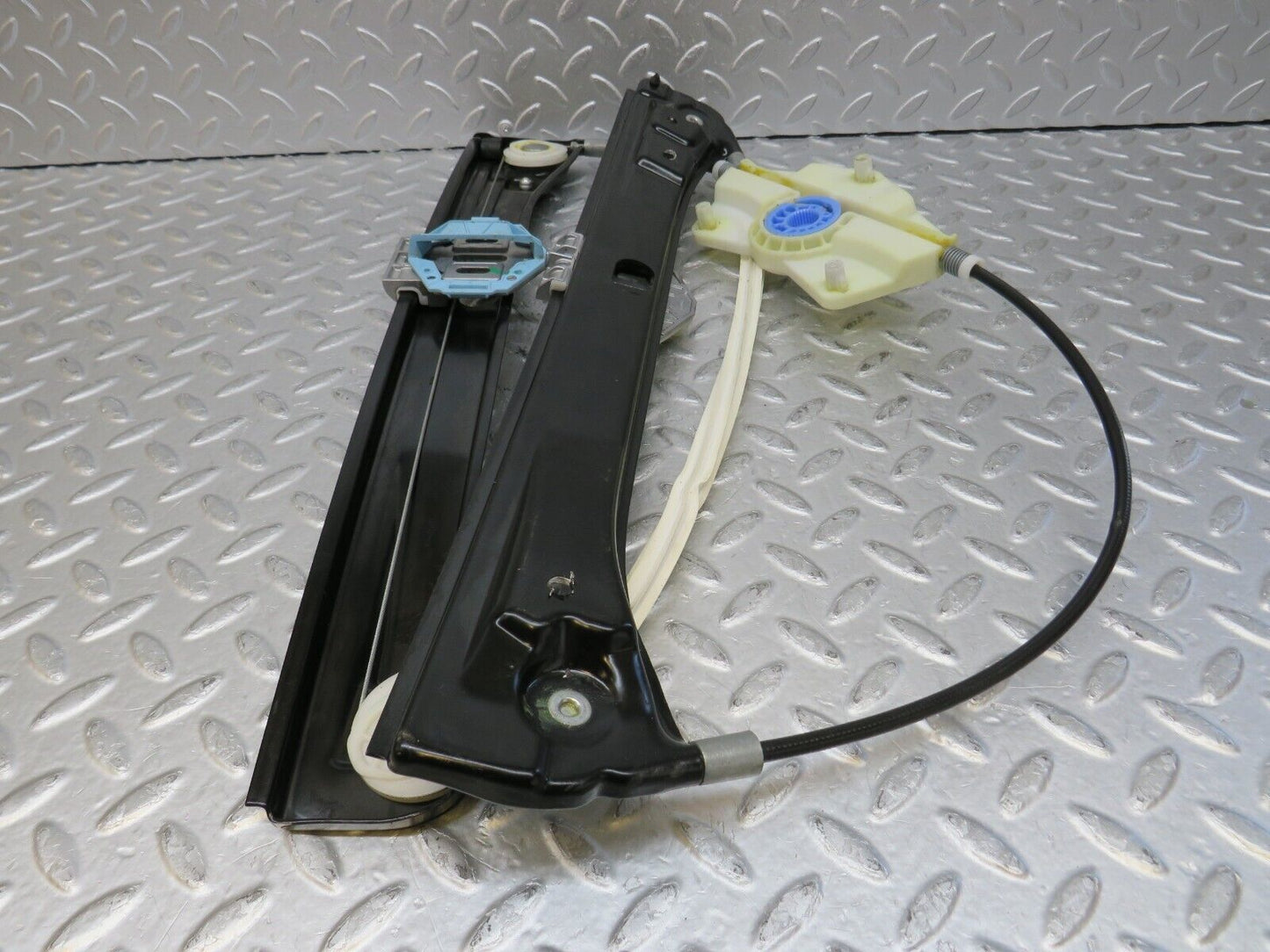 35197 Mercedes-Benz W221 Front Right Power Window Regulator