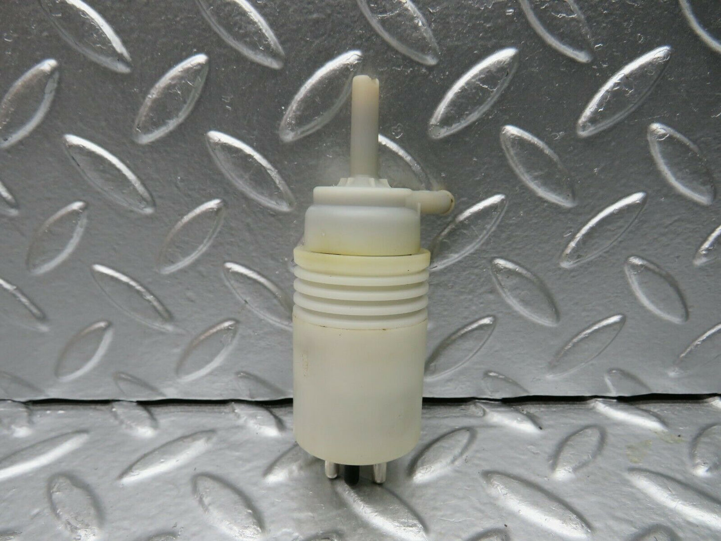 22487 Mercedes-Benz C124 E220 Coupe Windscreen Washer Pump 1248690421