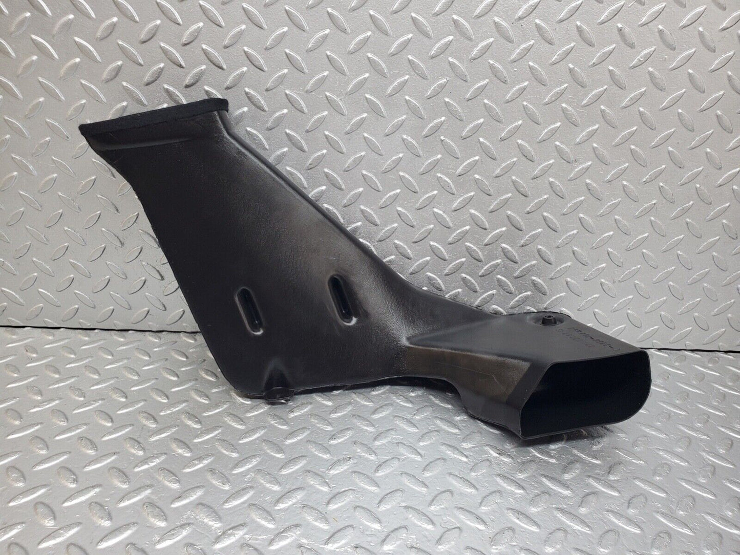 44611 Mercedes-Benz W124 220E Heater Air Duct Vent Left Side 1248310146
