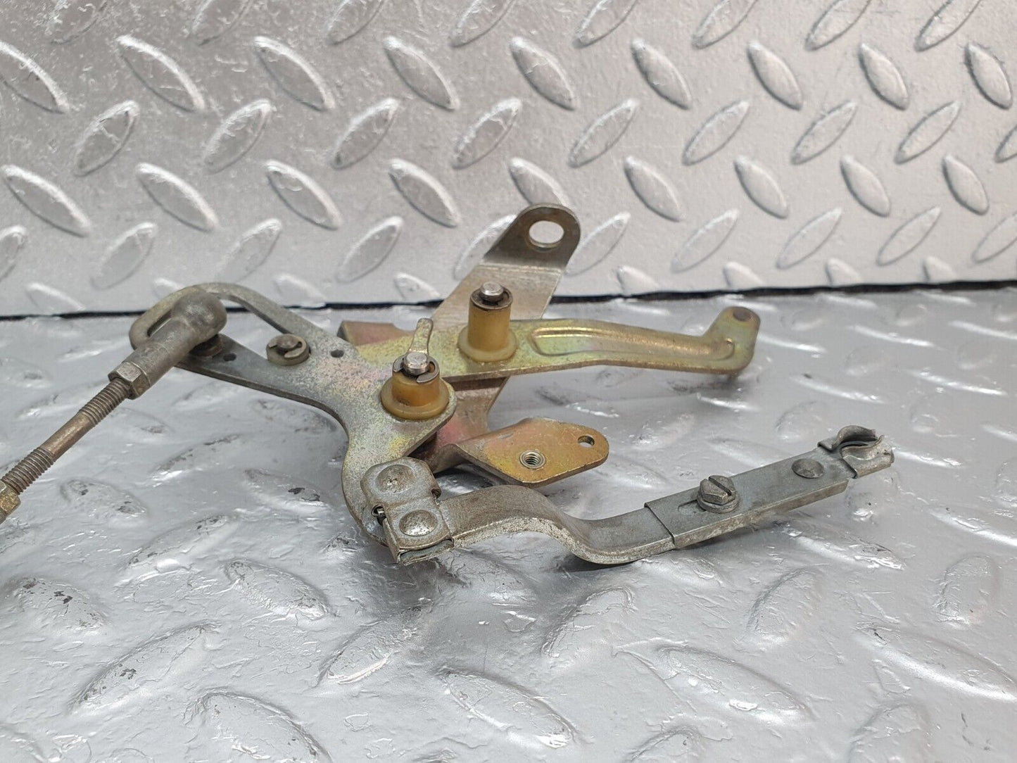 44037 Mercedes-Benz C123 230CE Coupe Throttle Linkage