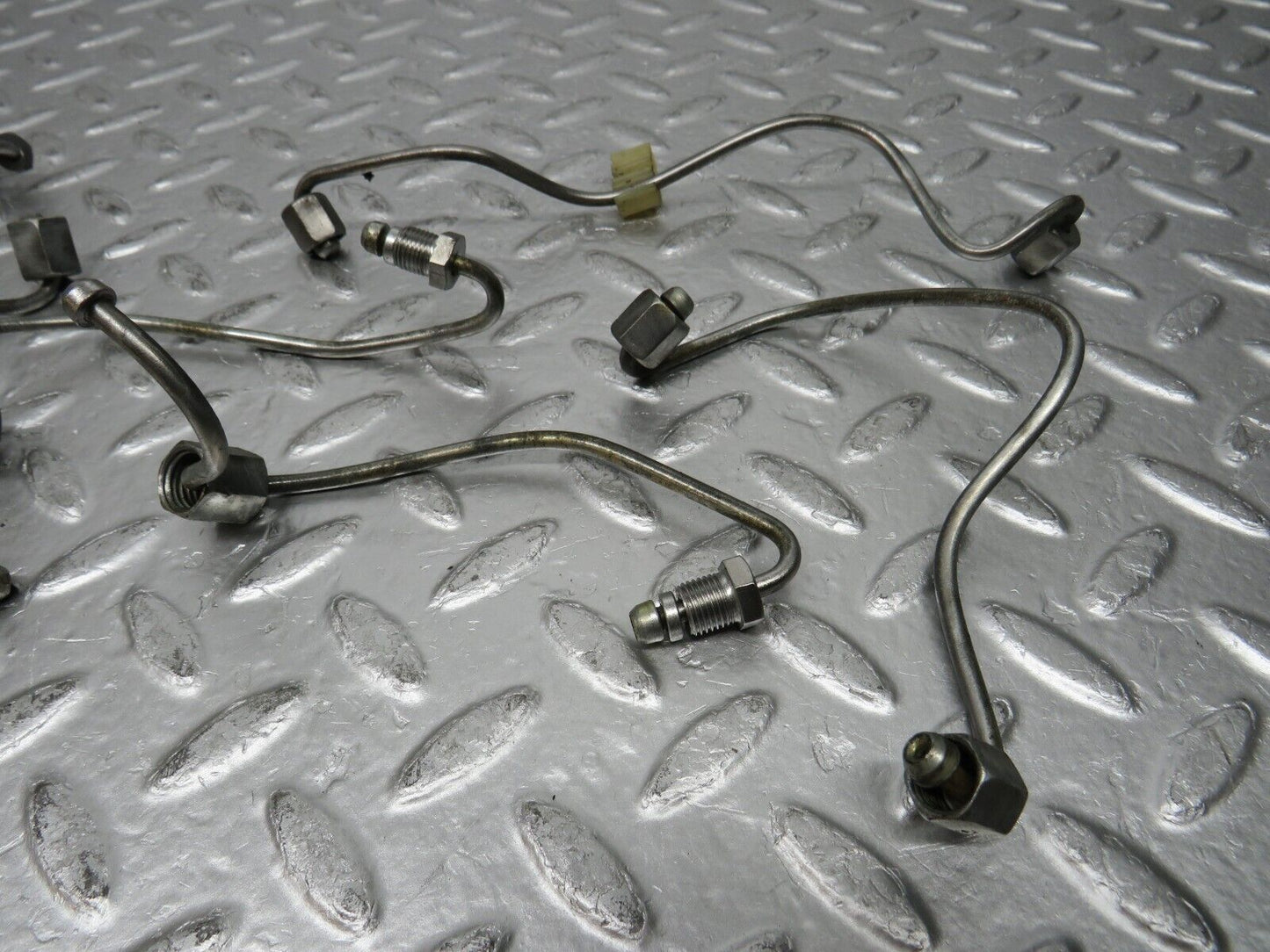 30523 Mercedes-Benz W124 230E Coupe Fuel Line Hose Set