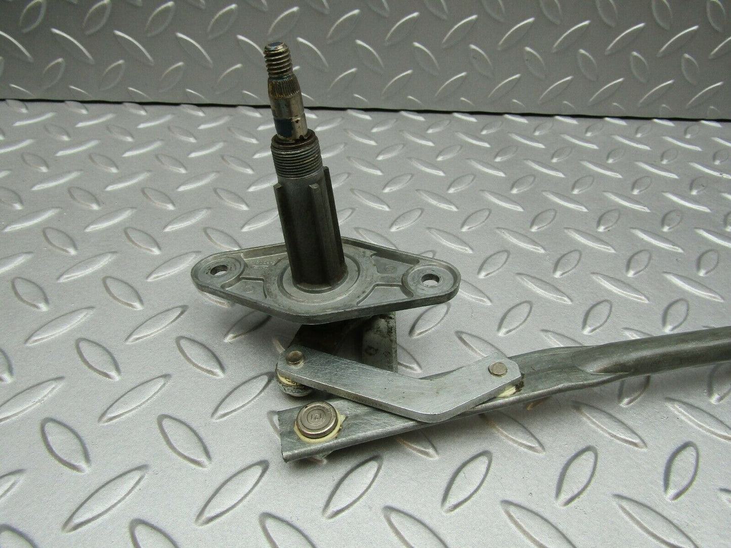 3395 Mercedes-Benz W108 280SE Windshield Wiper Linkage