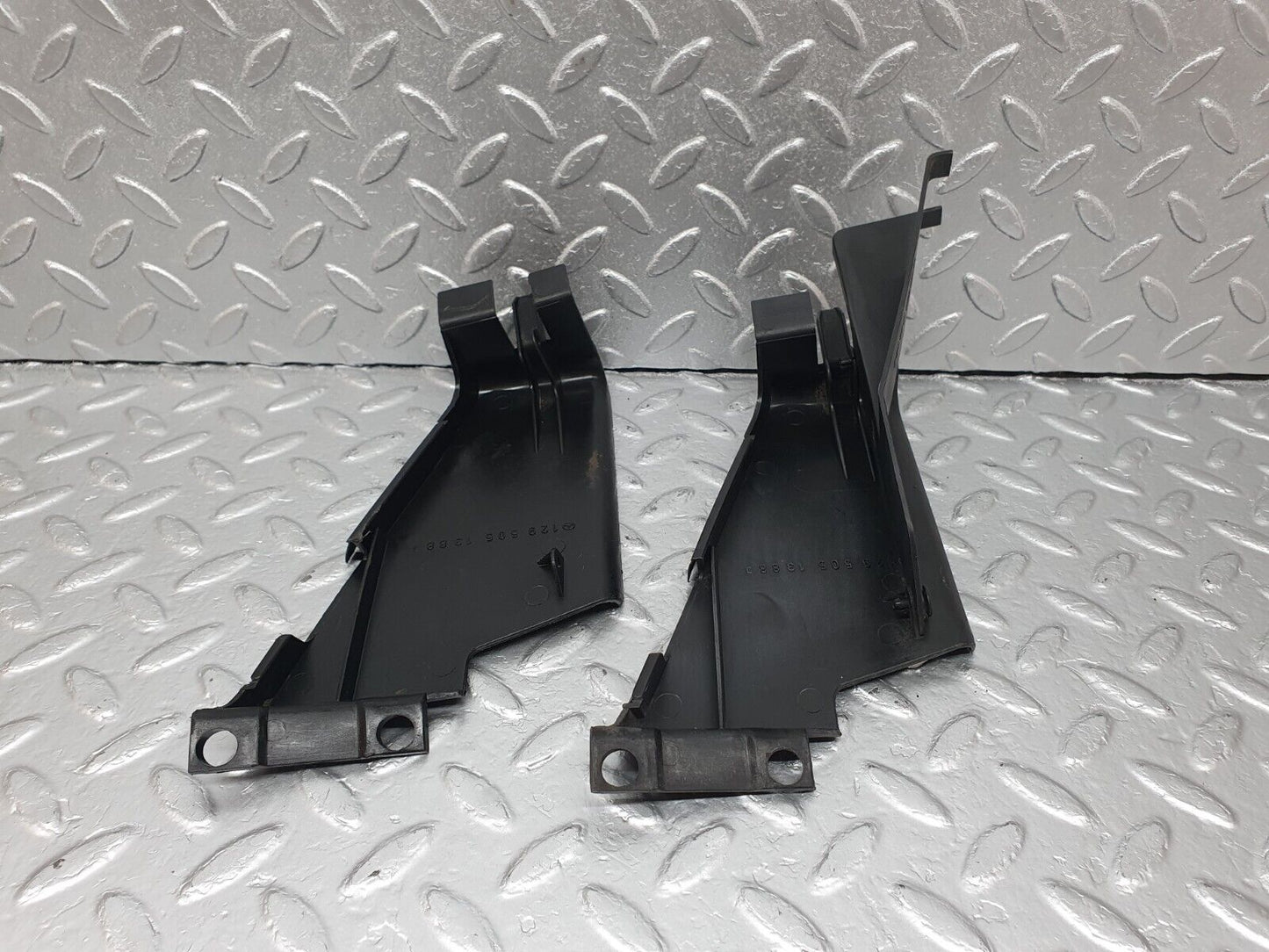 42353 Mercedes-Benz R129 320SL Coupe Radiator Fan Shroud Cover 1295051388 1295051788