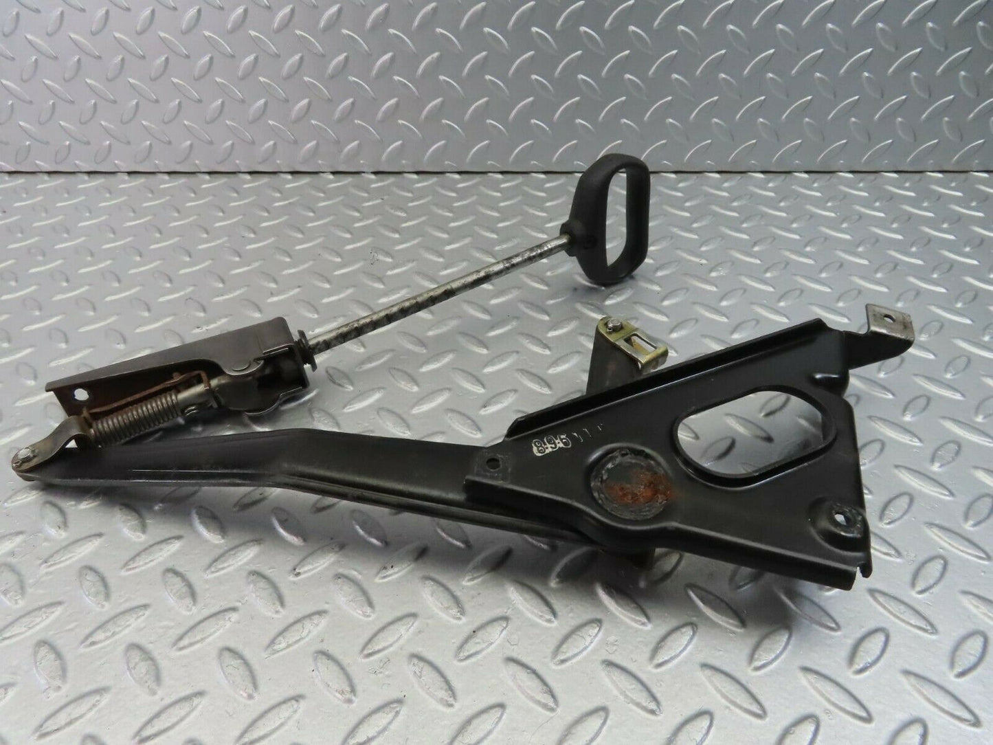 9930 Mercedes-Benz C123 230CE Coupe Handbrake Regulator