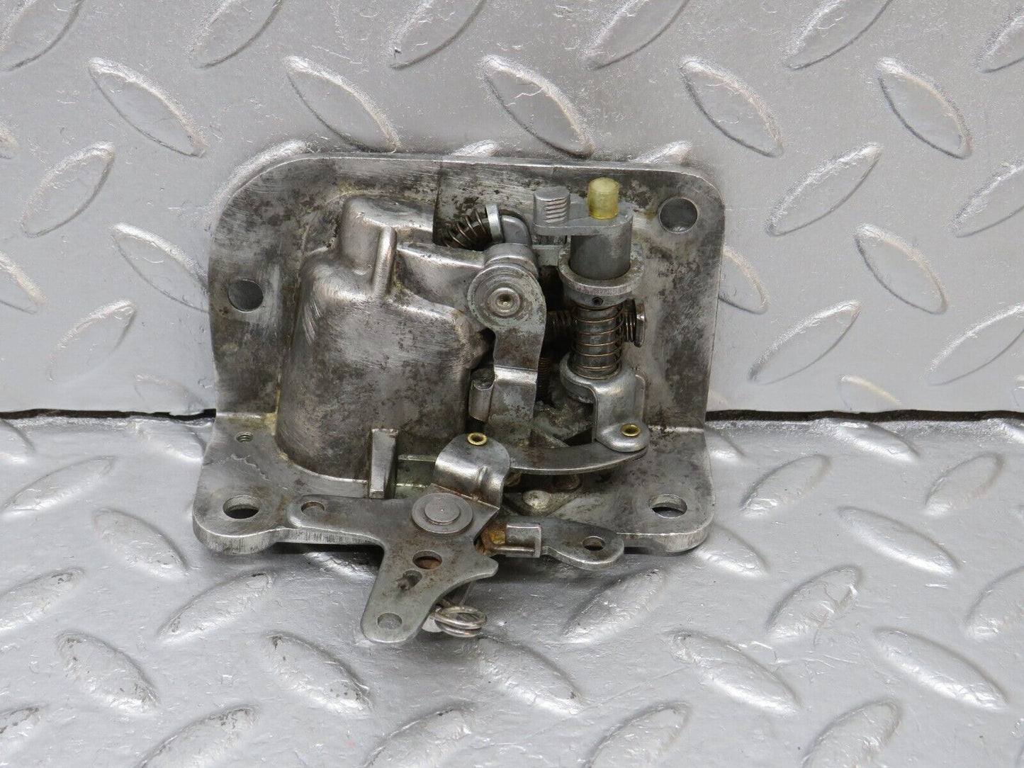 40283 Mercedes-Benz W110 230 Rear Left Door Lock Mechanism