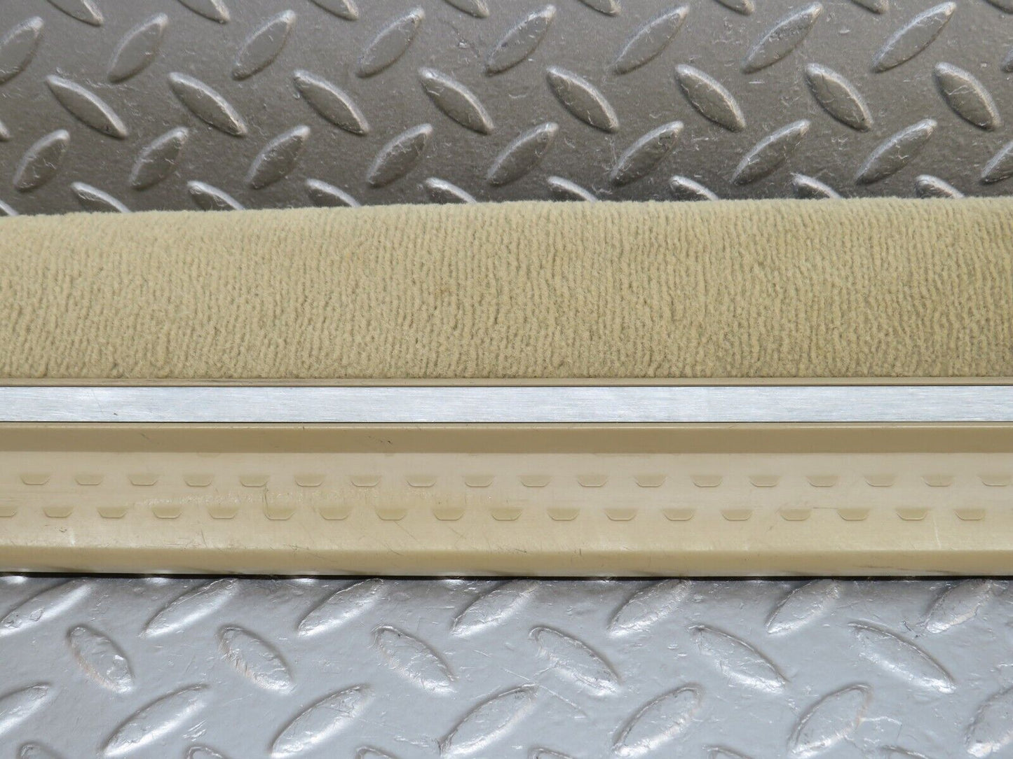 38285 Mercedes-Benz R129 280SL Coupe Left Door Sill Cover Beige 1296800135