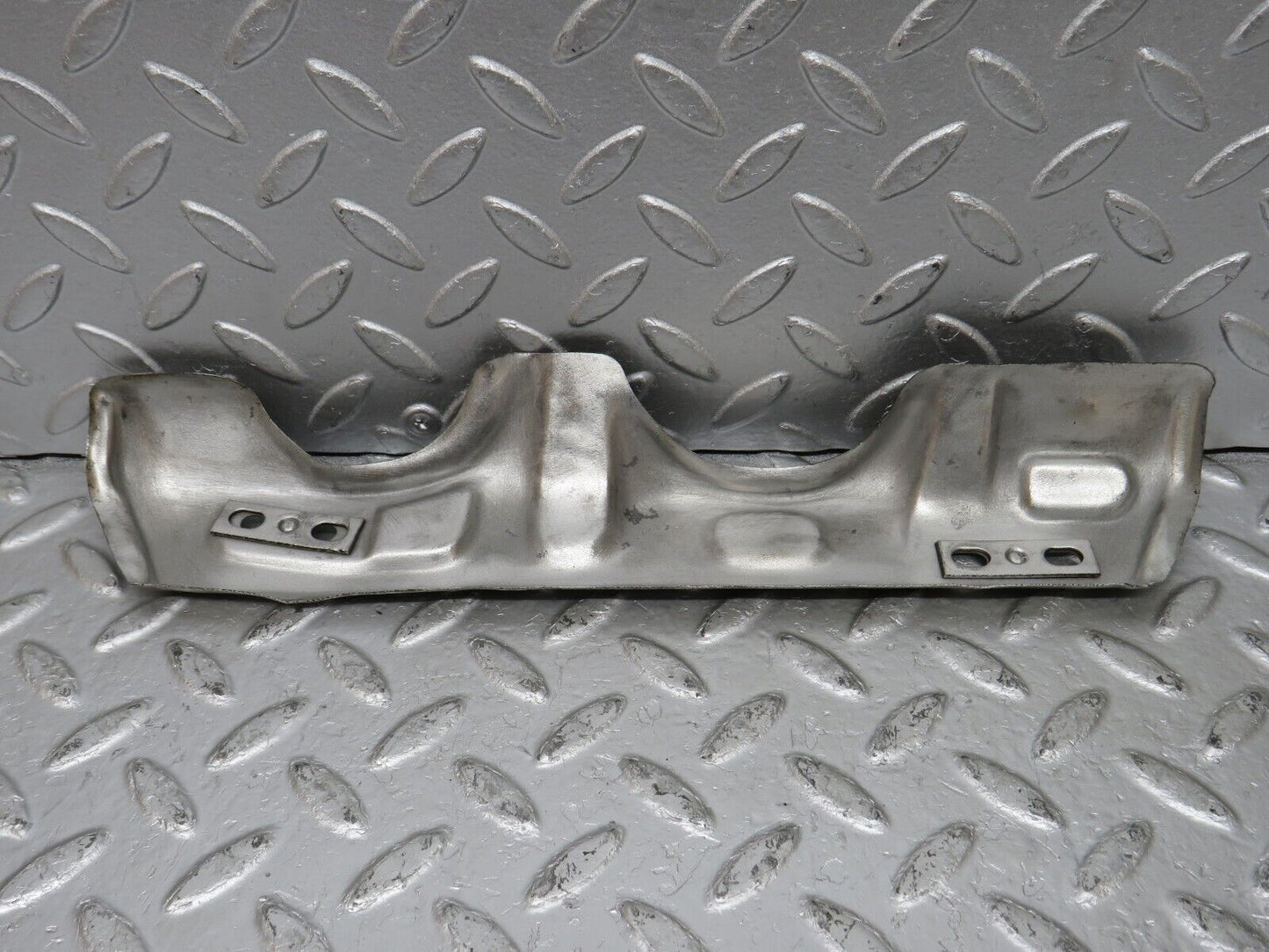 33116 Mercedes-Benz W126 380 V8 M116 Exhaust Manifold Heat Shield