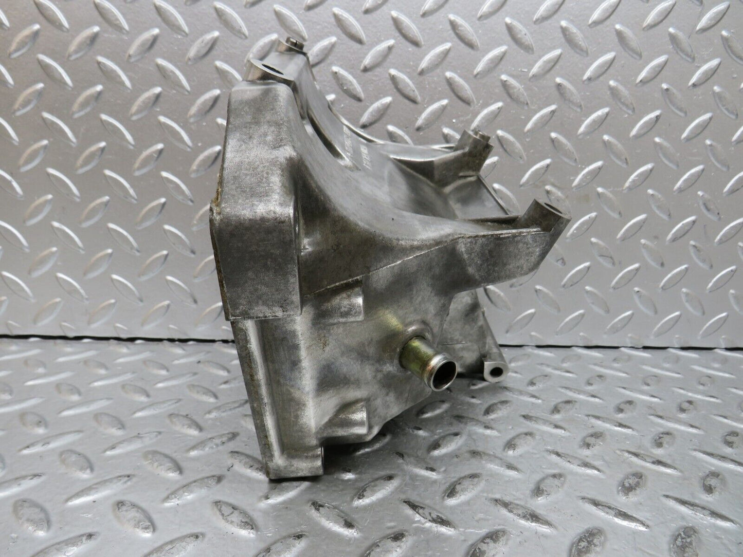 29023 Mercedes-Benz C124 320CE Coupe AC Compressor Mount Bracket 1042360030