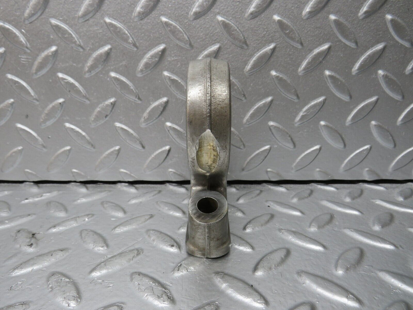 33092 Mercedes-Benz C107 R107 350 V8 Camshaft Tower Bearing 1160512118