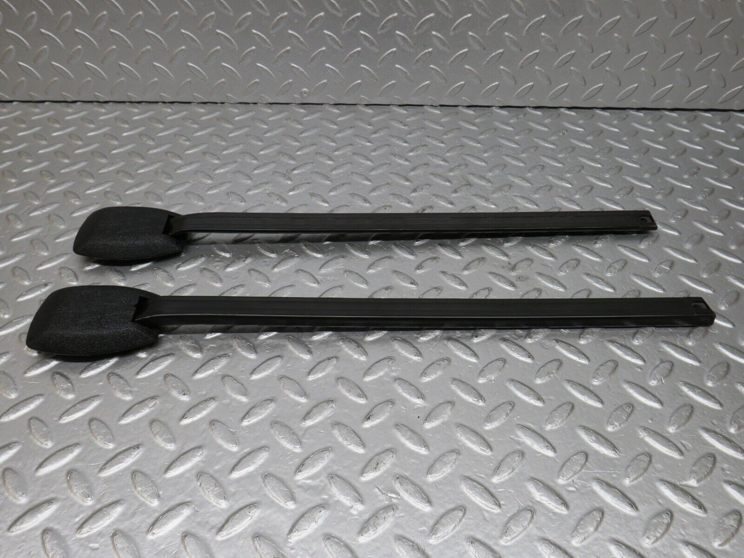 33767 Mercedes-Benz W201 190E 2.0L Seat Belt Runner Pair 2019190920