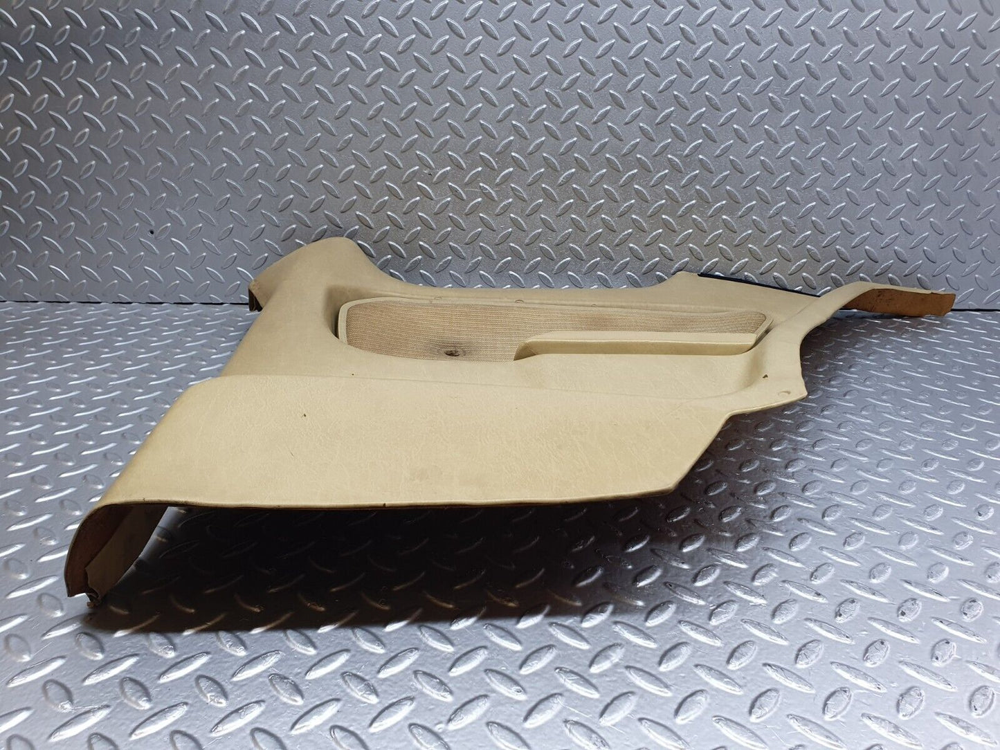 44051 Mercedes-Benz C123 230CE Coupe Rear Right Card Panel Beige