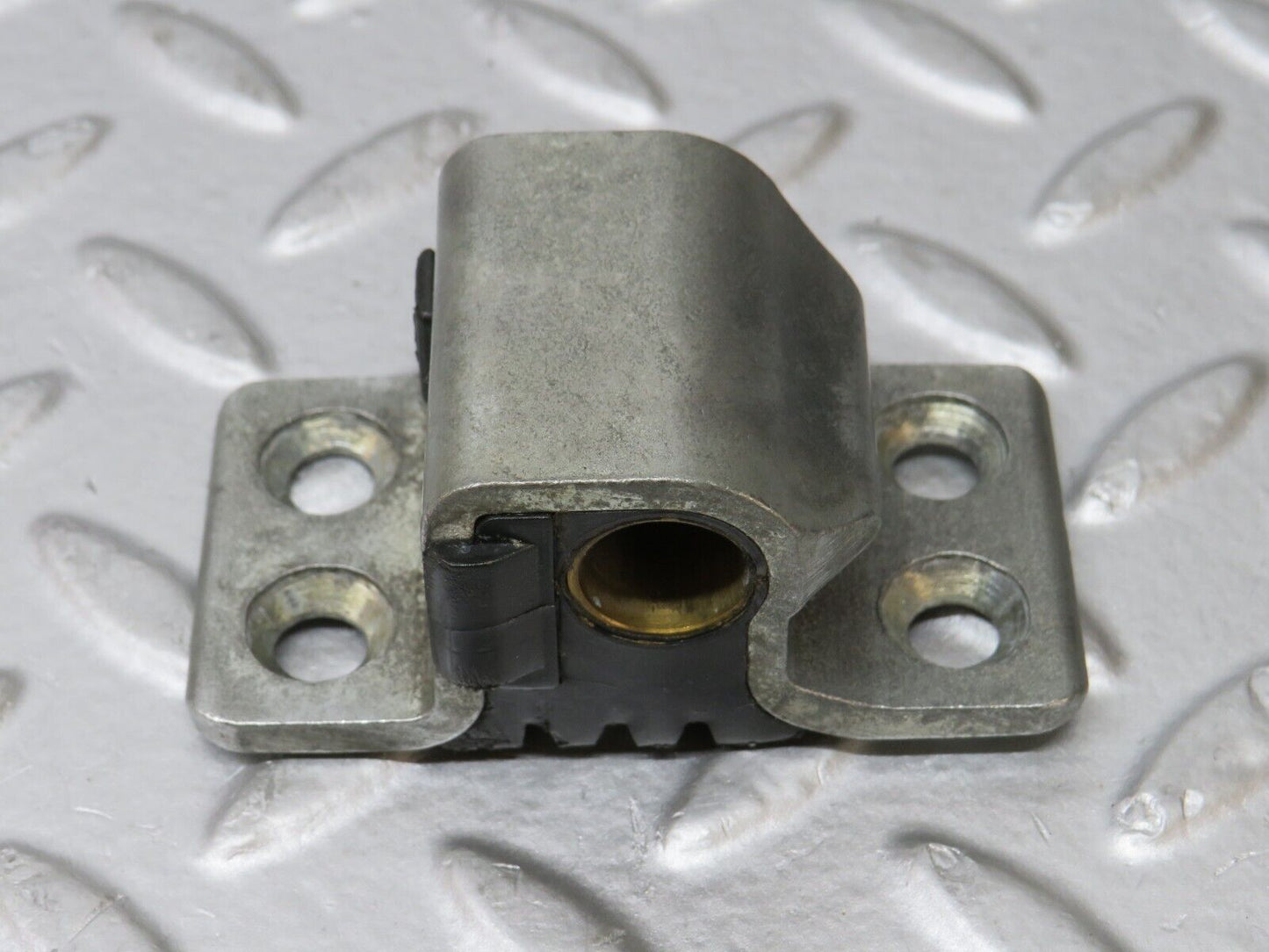 36131 Mercedes-Benz W126 420SE Door Lock Latch Left Side