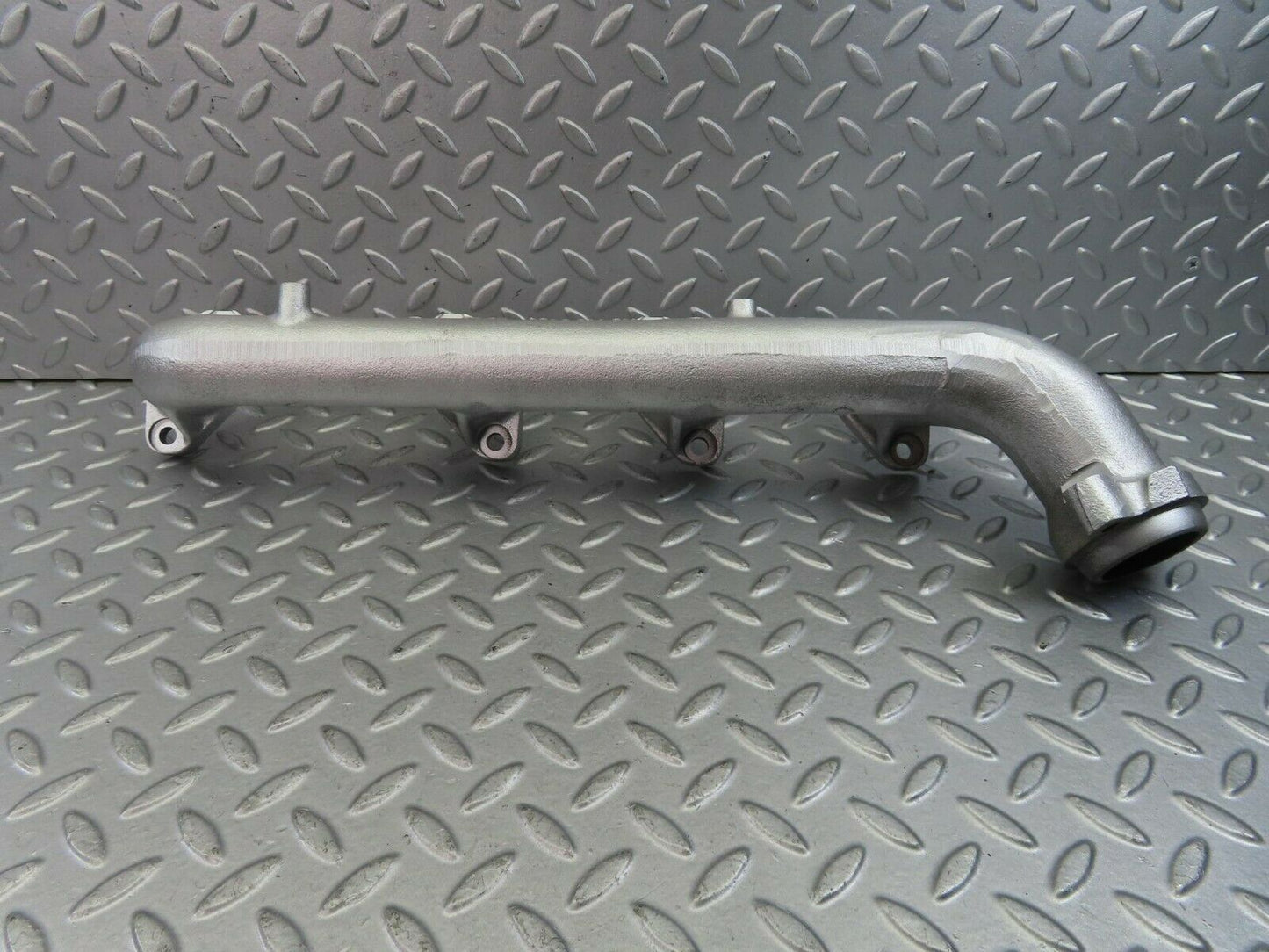 9085 Mercedes-Benz W116 Exhaust Manifold Left 1161423401