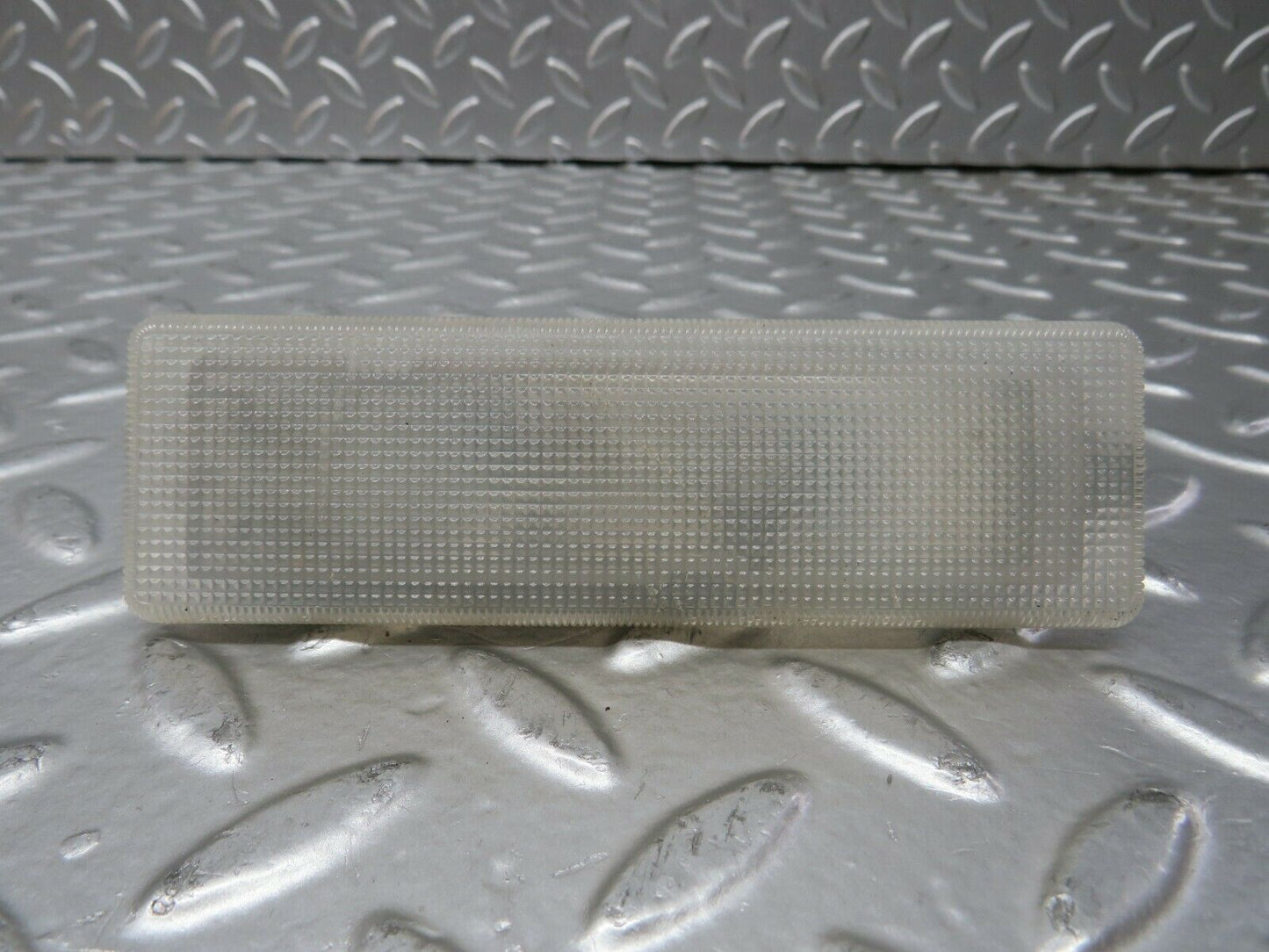 24260 Mercedes-Benz S124 220TE Wagon Rear Interior Dome Light 0018200601