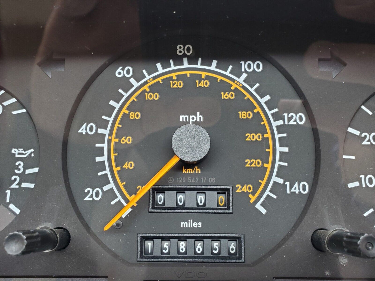 45145 Mercedes-Benz R129 300SL Coupe Instrument Cluster 1295421706