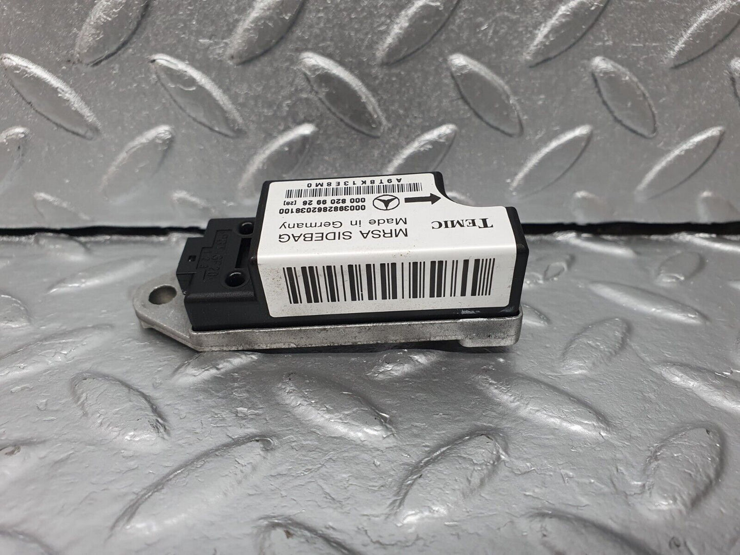 41857 Mercedes-Benz W202 C200 SRS Airbag Crash Sensor Temic 0008209926