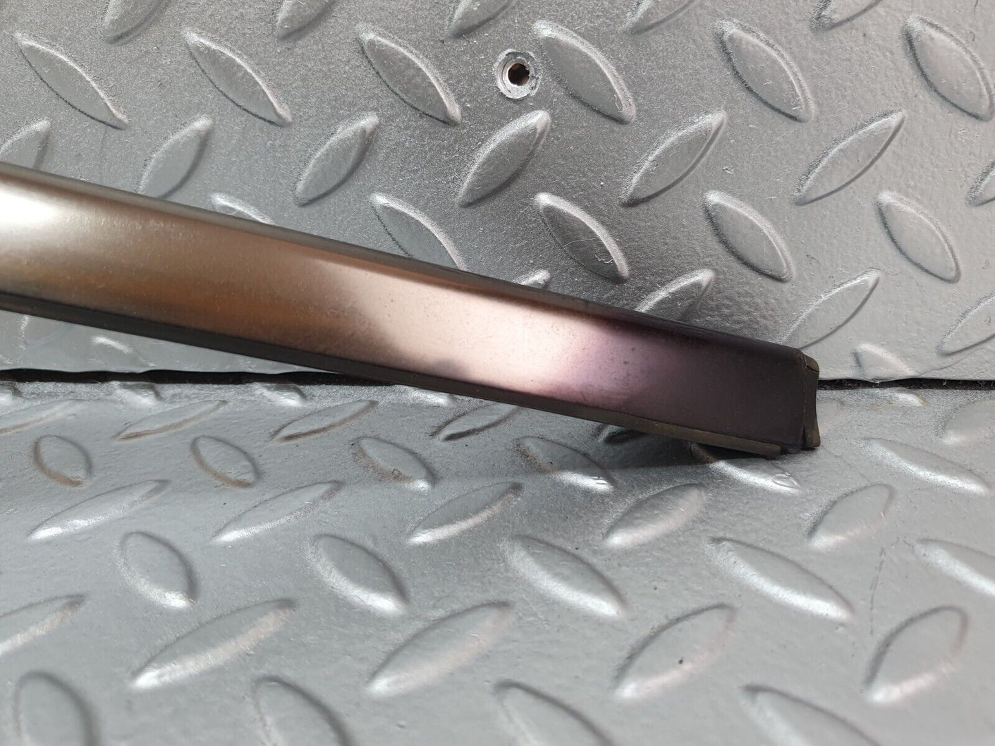 42112 Mercedes-Benz W202 C200 Roof Trim Right Side