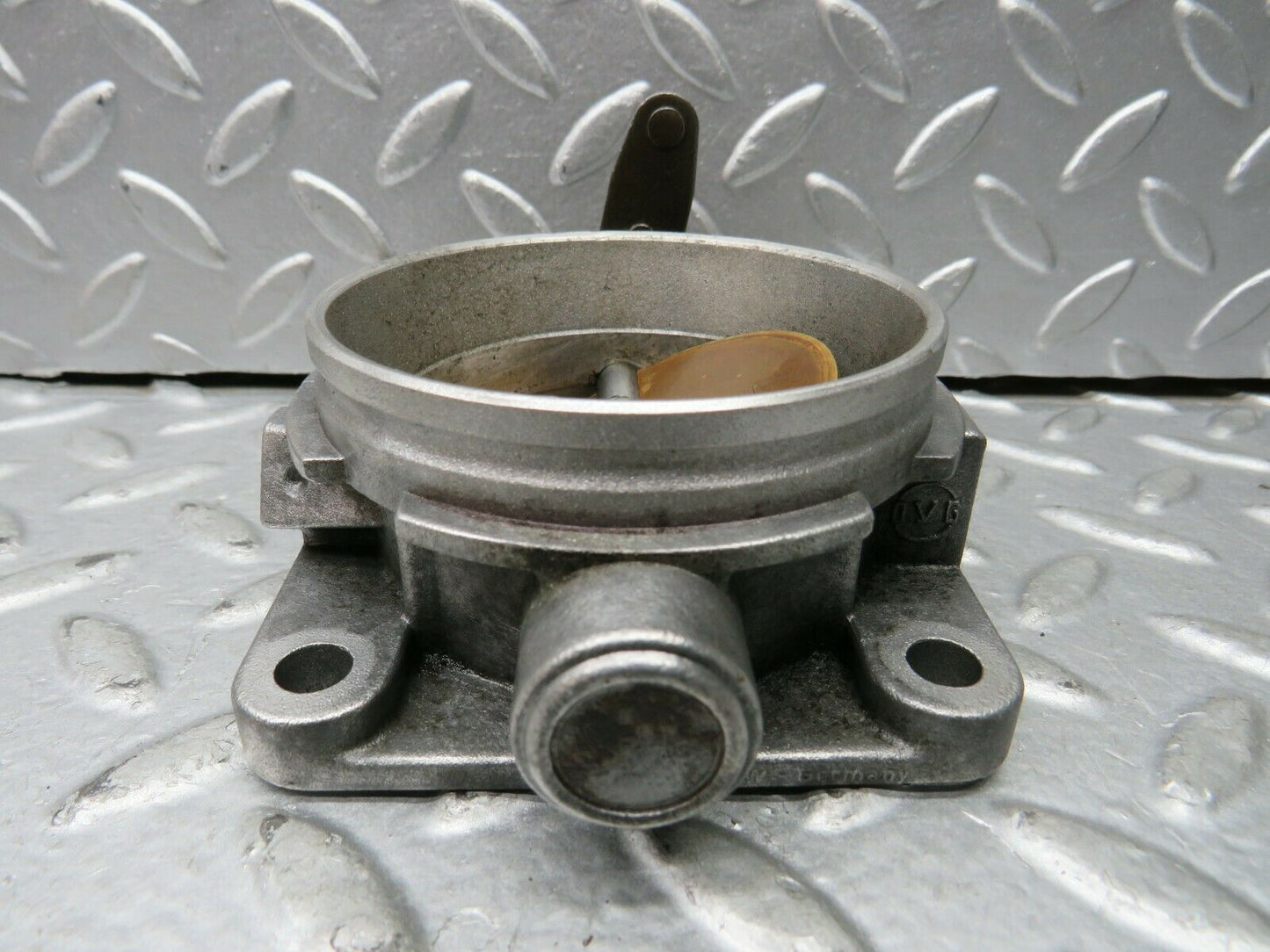 22175 Mercedes-Benz S123 280TE Wagon Throttle Body Valve