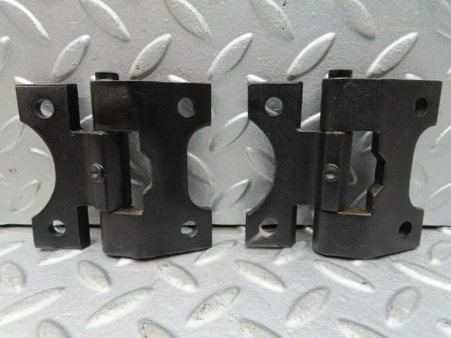 16698 Mercedes-Benz C107 380SLC Right Door Hinges