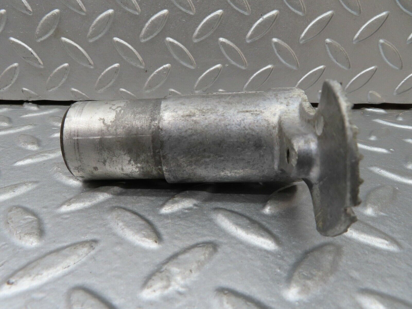 18735 Mercedes-Benz W120 W121 Ponton Ignition Distributor Mount 1211580315