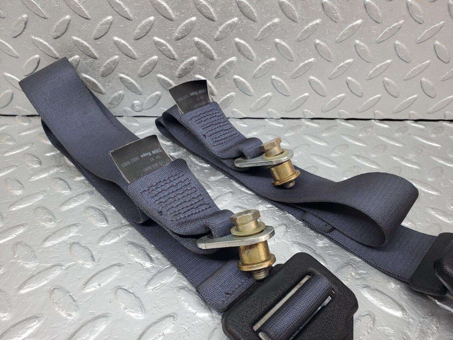 45320 Mercedes-Benz R129 300SL Coupe Rear Seat Belt Set With Buckles 1298600369 1298600085