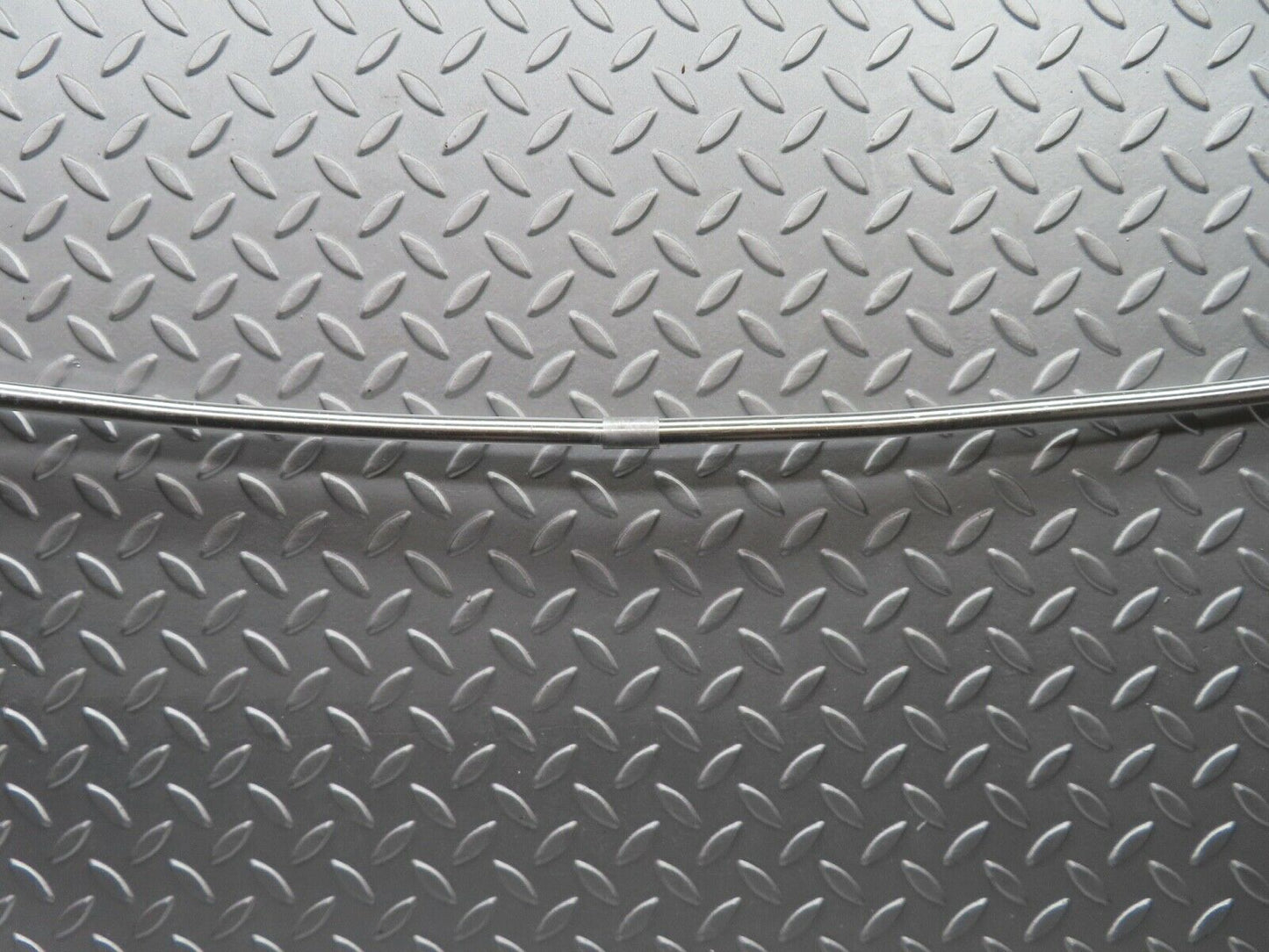19121 Mercedes-Benz W123 300D Front Windscreen Chrome Frame