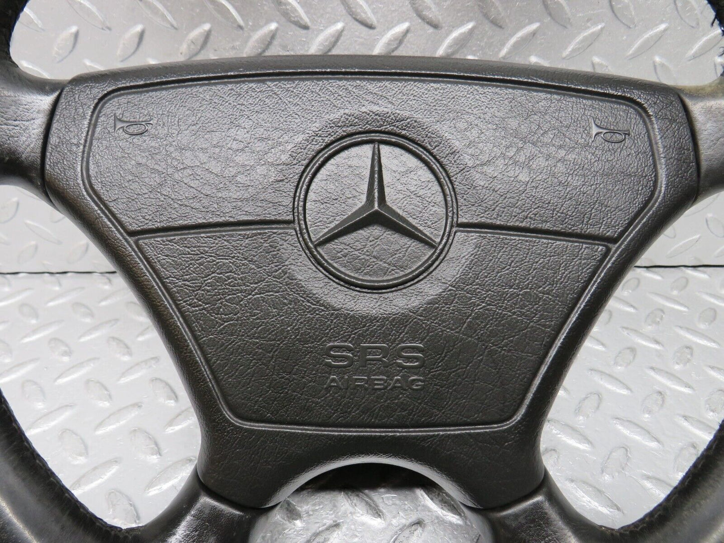 37845 Mercedes-Benz A124 320E Cabriolet Steering Wheel 507294