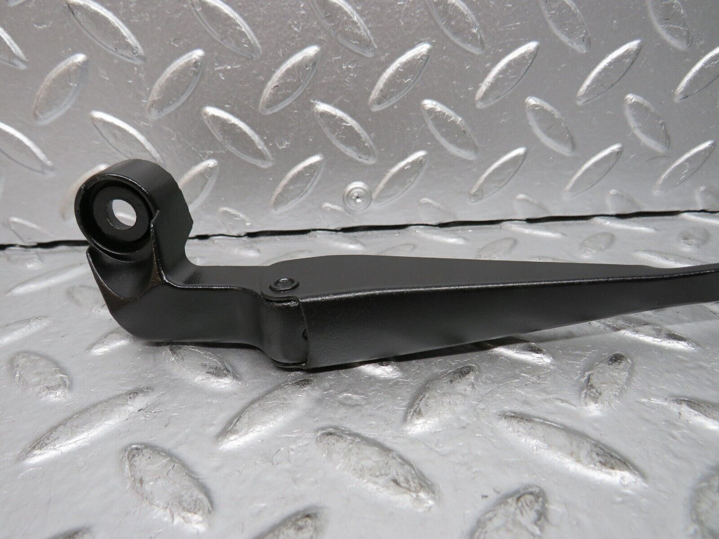 30163 Porsche 924 Wiper Arm Left