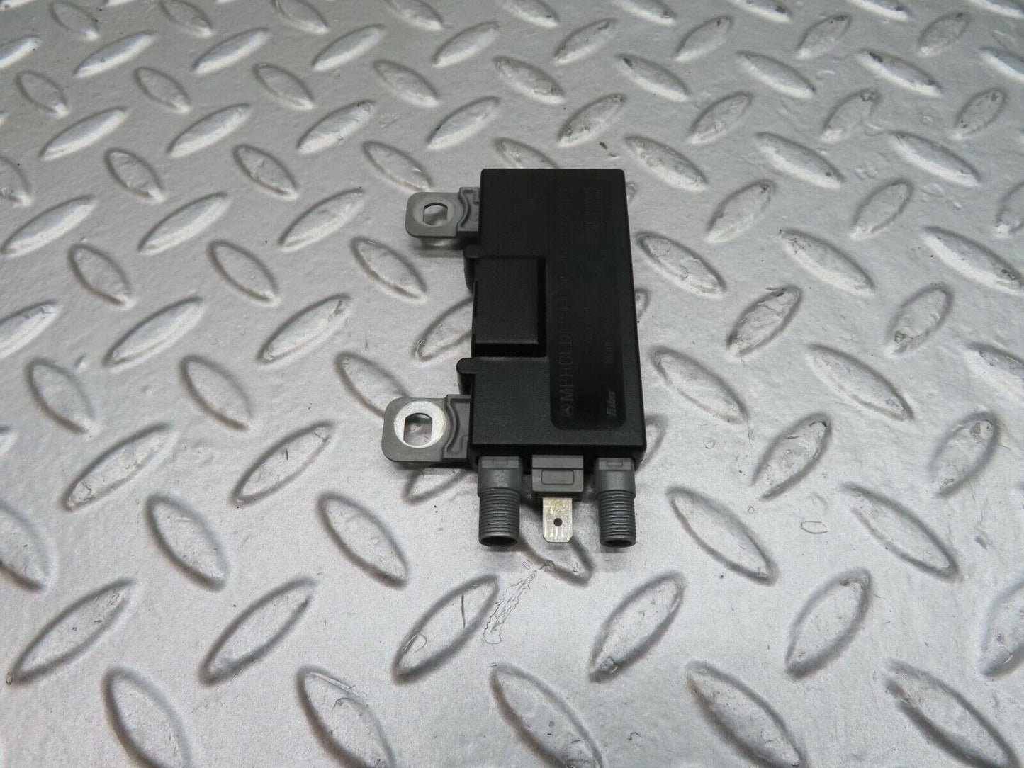 14940 Mercedes-Benz W140 S320 Antenna Amplifier 1408202489