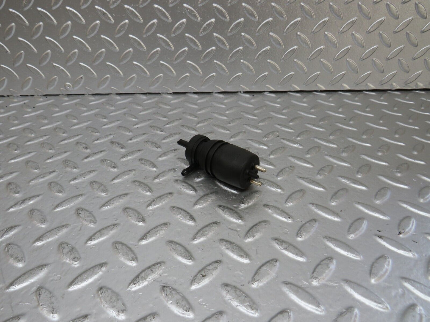 25034 Mercedes-Benz W140 S320 Windscreen Washer Pump Vdo