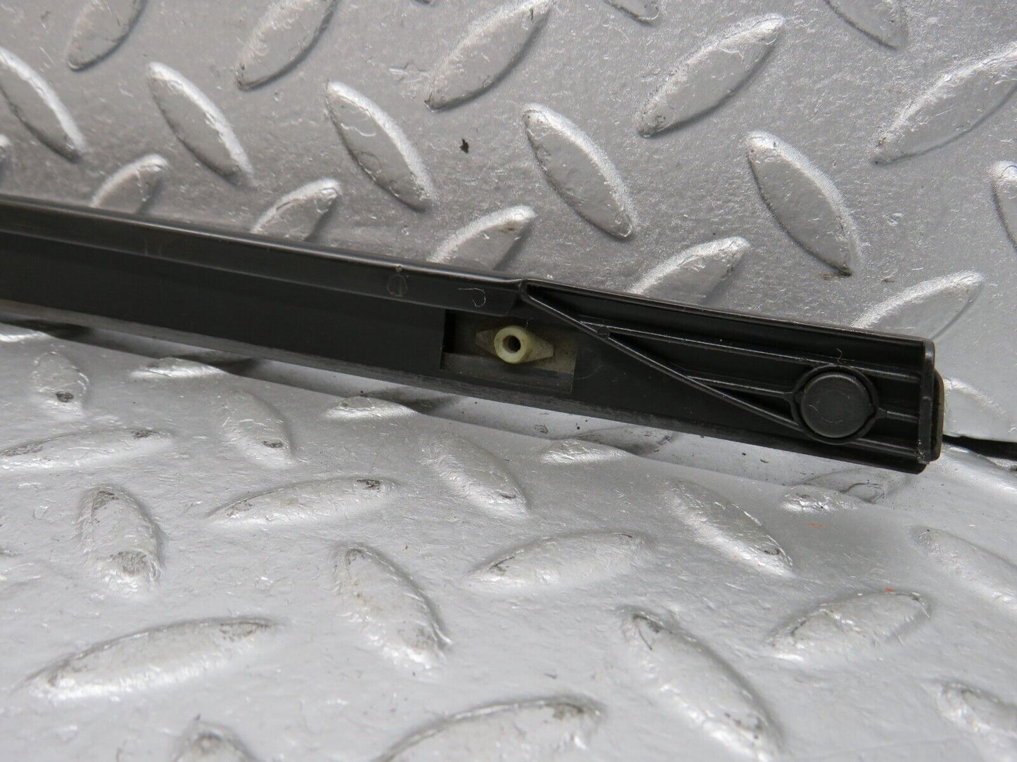 39658 Mercedes-Benz R129 320SL Coupe Trunk Lid Handle Trim 1297580396