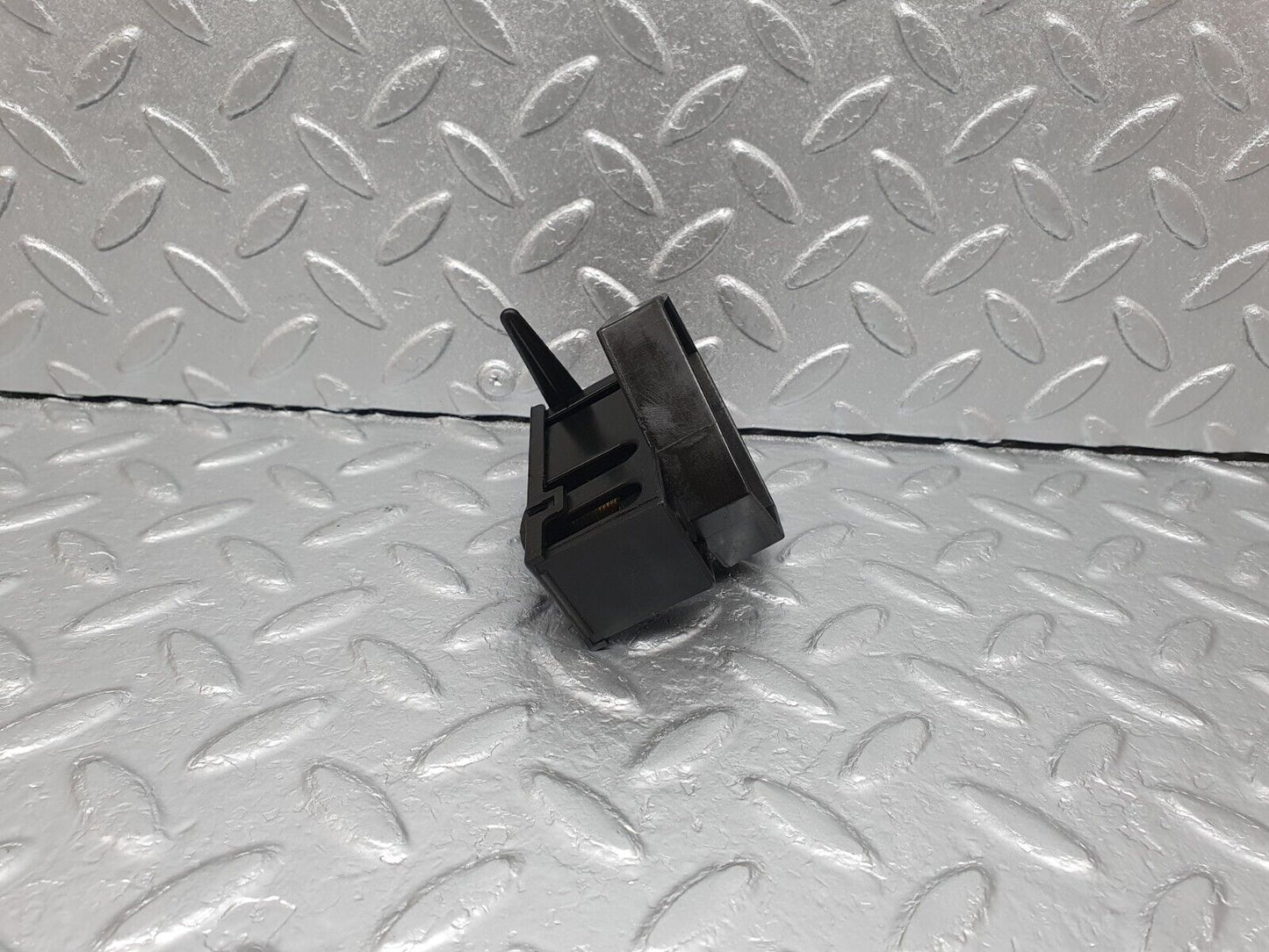 41659 Mercedes-Benz W124 200E Cable Wire Distributor Connector 1245400769