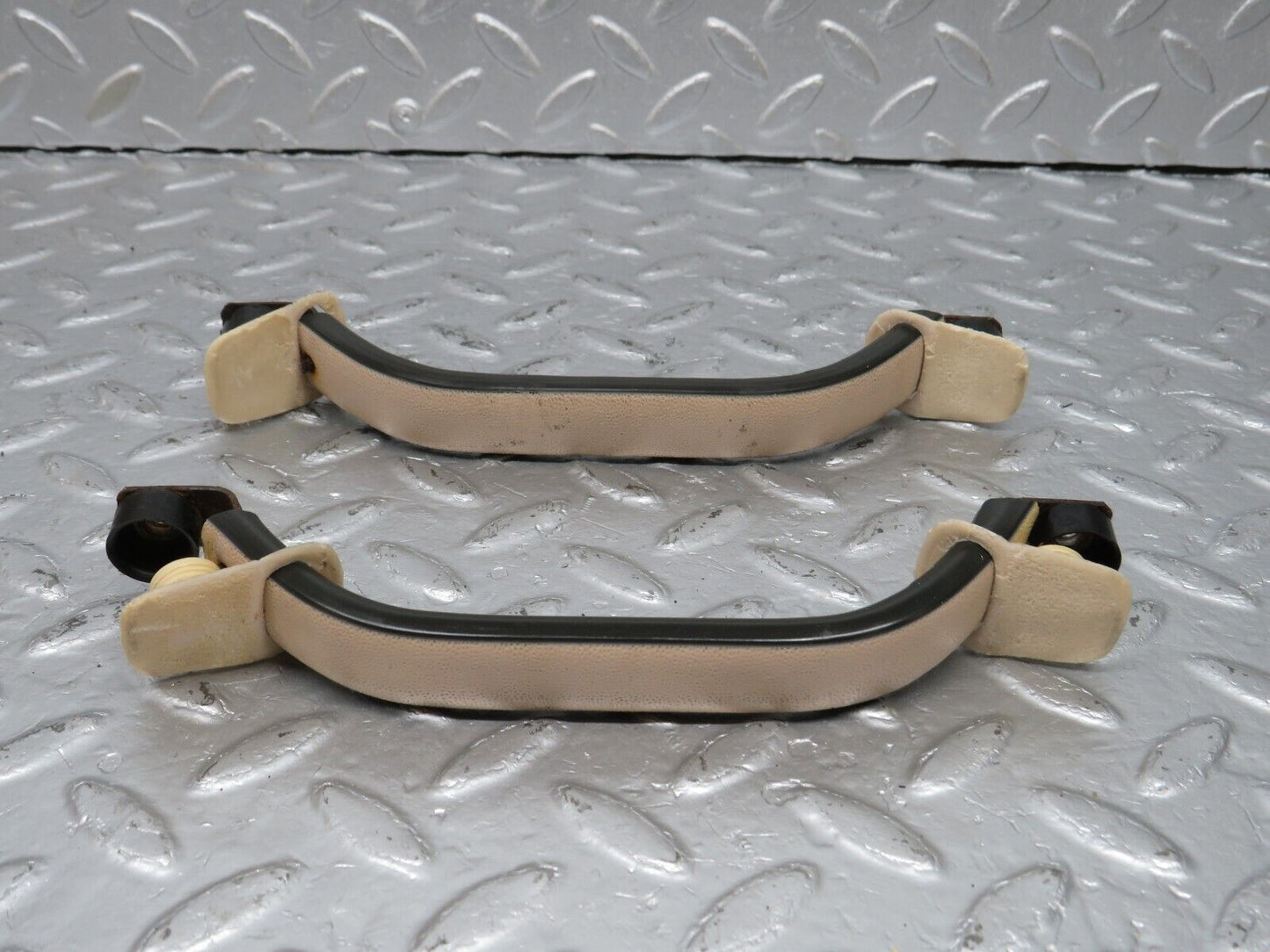 40084 Mercedes-Benz R107 350SL Coupe Hardtop Roof Grab Handle Pair
