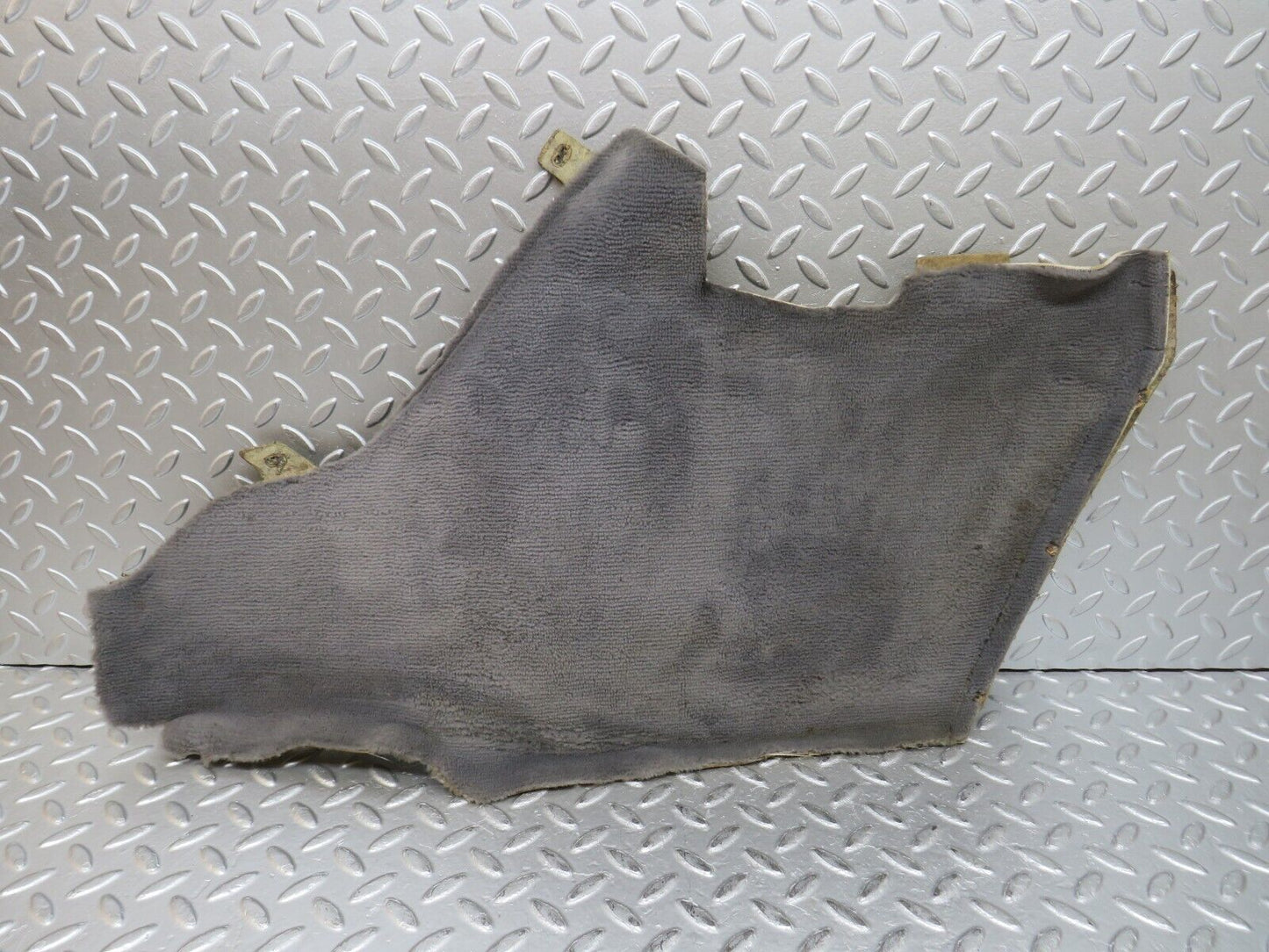 32347 Mercedes-Benz S124 300TE Wagon Centre Console Carpet Right Side Grey