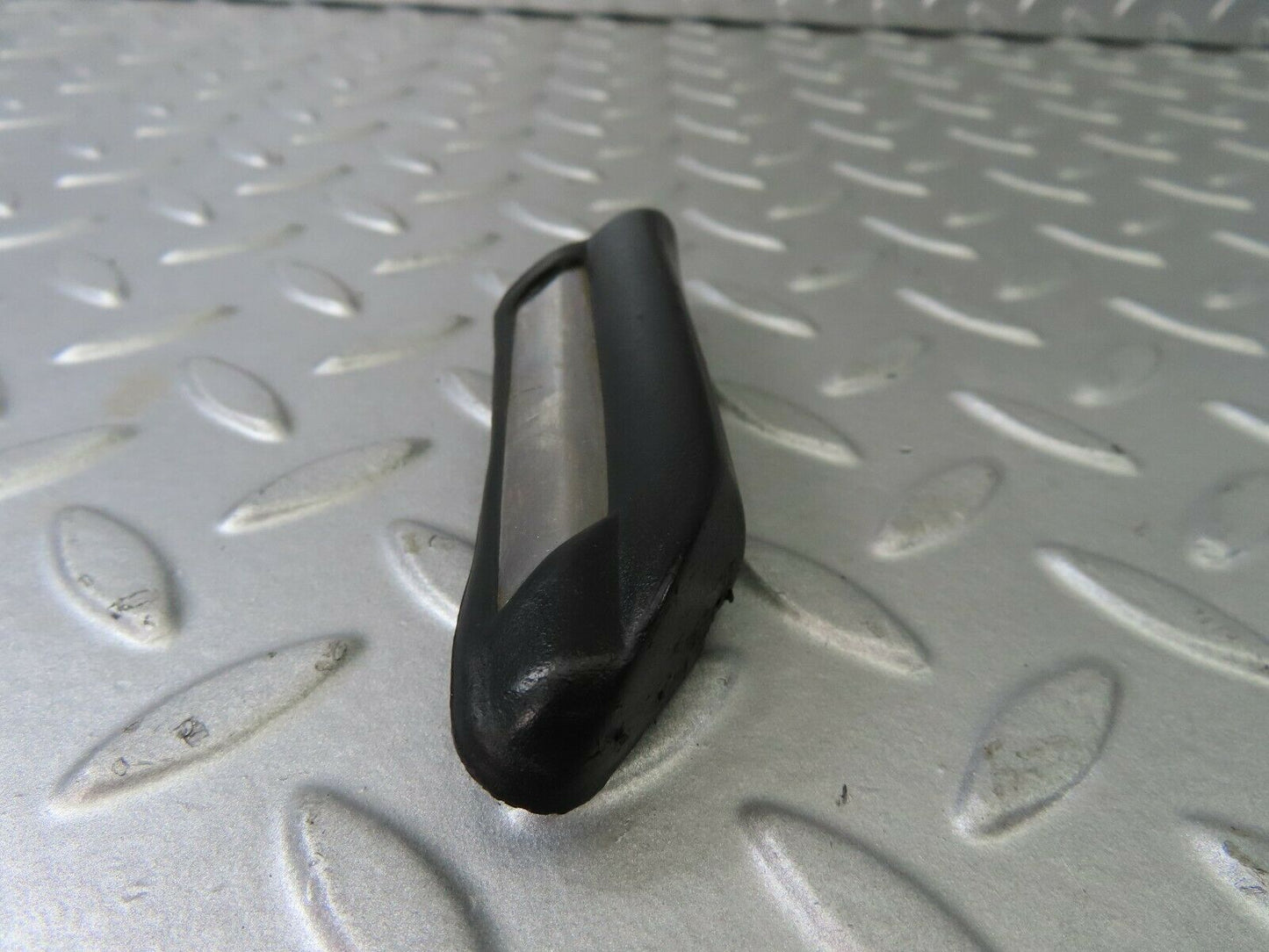 7266 Mercedes-Benz W116 450SE Rear Right Fender Wing Centre Chrome Trim