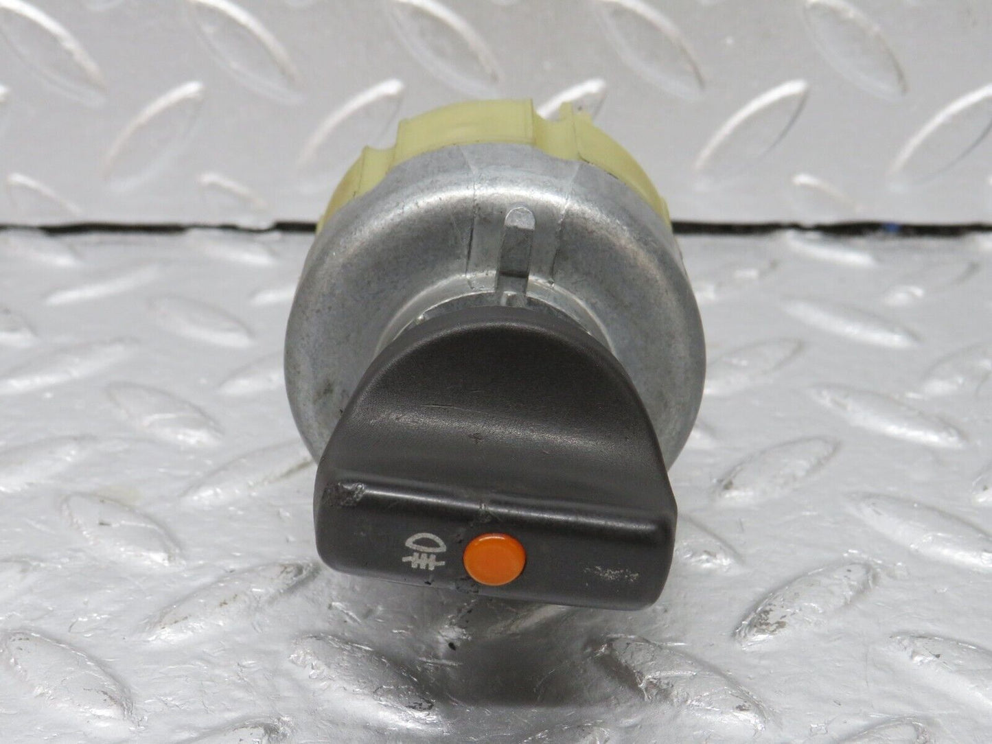 34070 Mercedes-Benz W124 260E Headlight Switch 0005455404