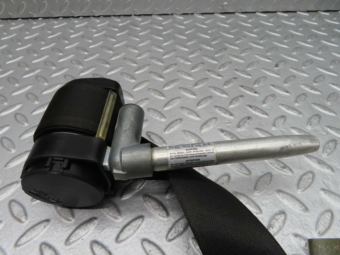 16235 Mercedes-Benz W124 260E Front Right Seat Belt With Buckle 1248600686